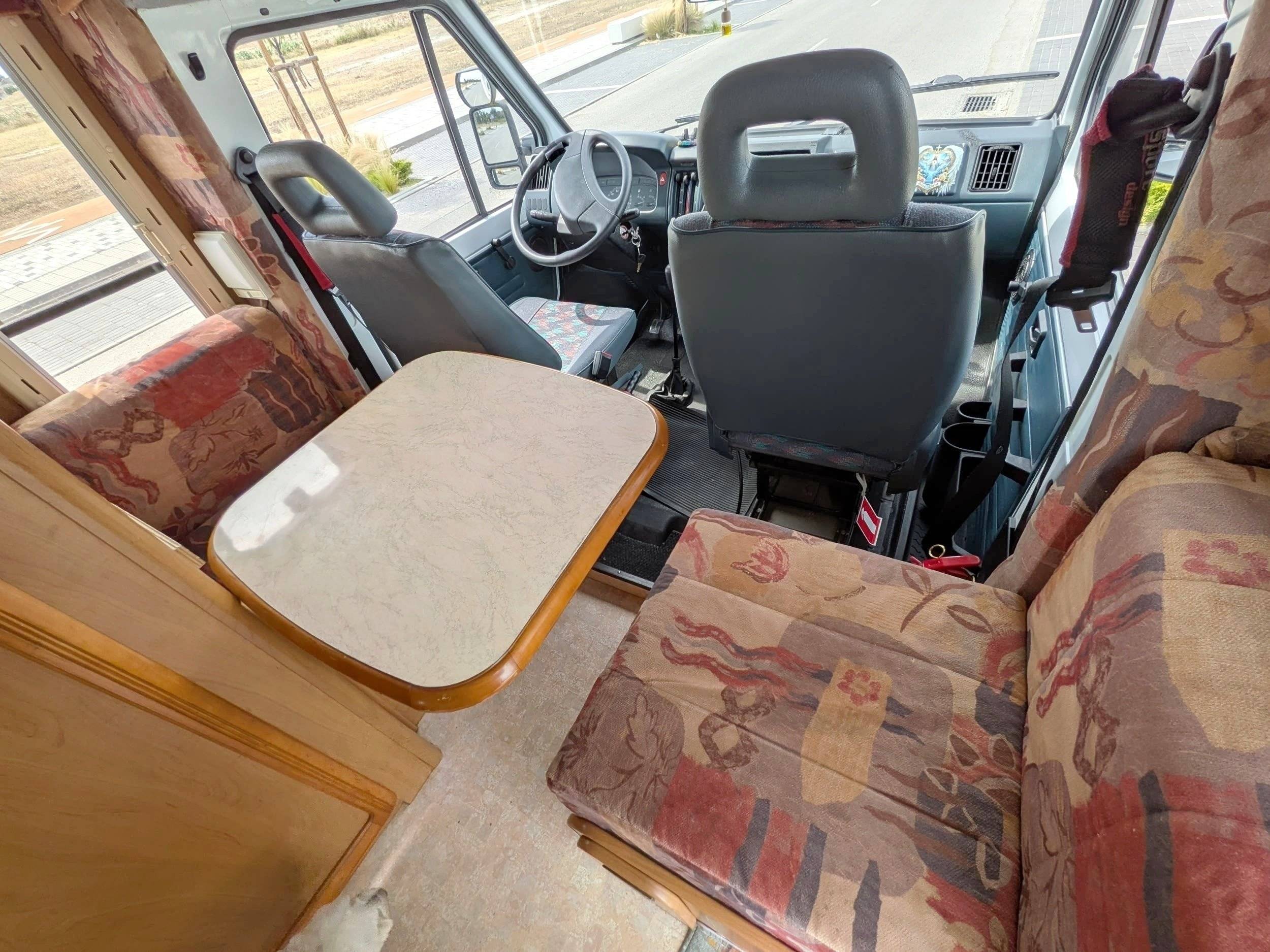 Rapido Renault trafic  