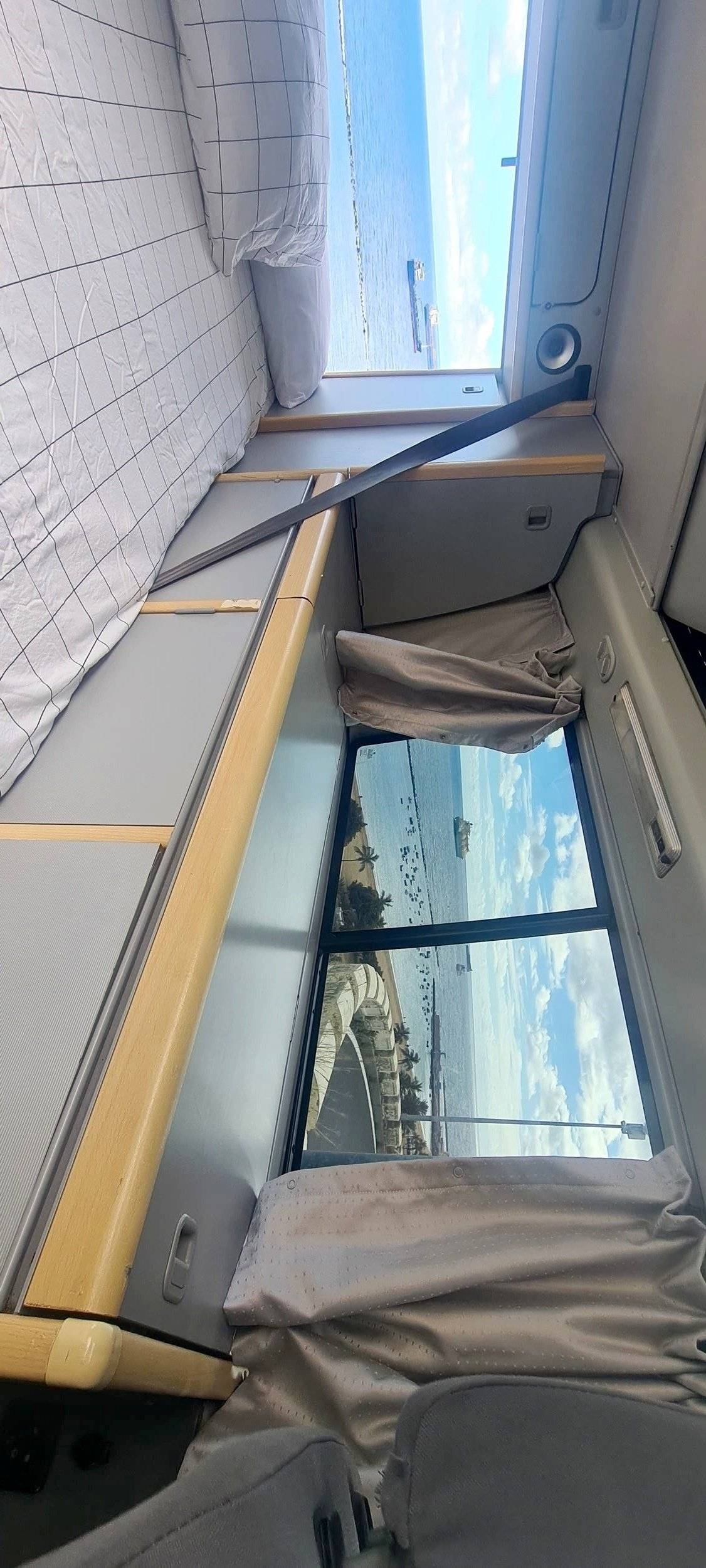 Volkswagen California Coast