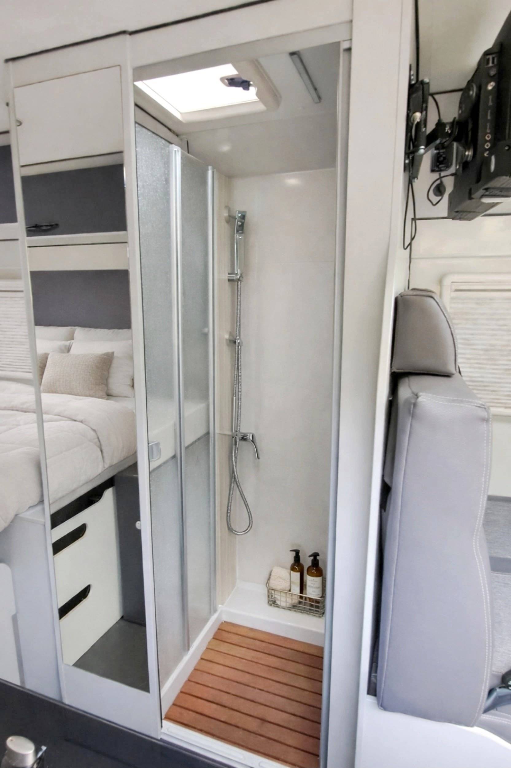 Font Vendôme font vendôme leader camp