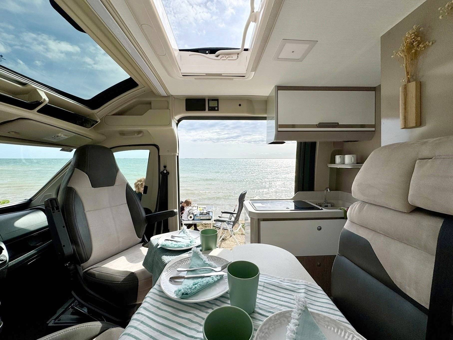Área de jantar Fiat FIAT DUCATO - Yescapa