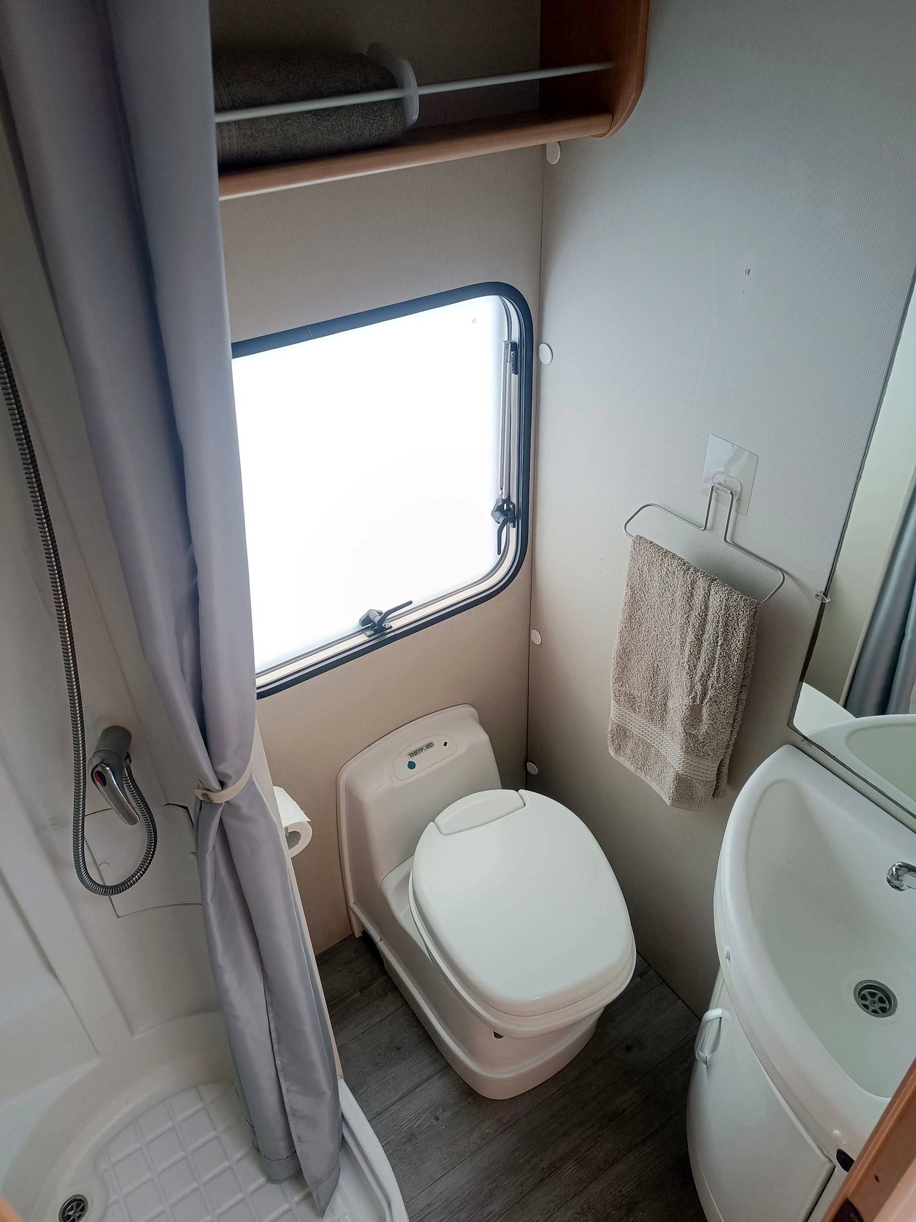 Elnagh Elnagh  Baron