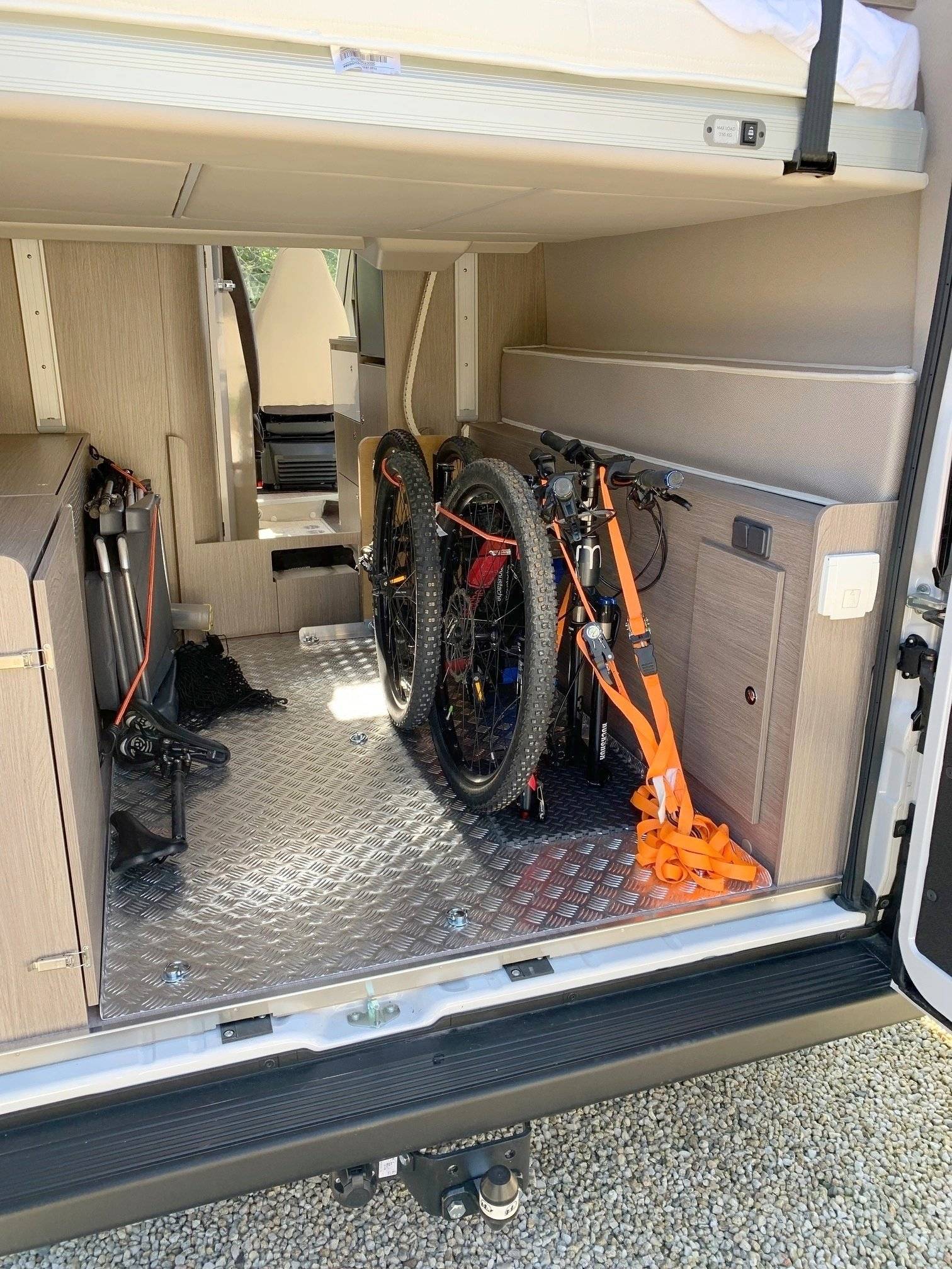 Coin repas Fiat Ducato 140 cv BVA - Yescapa