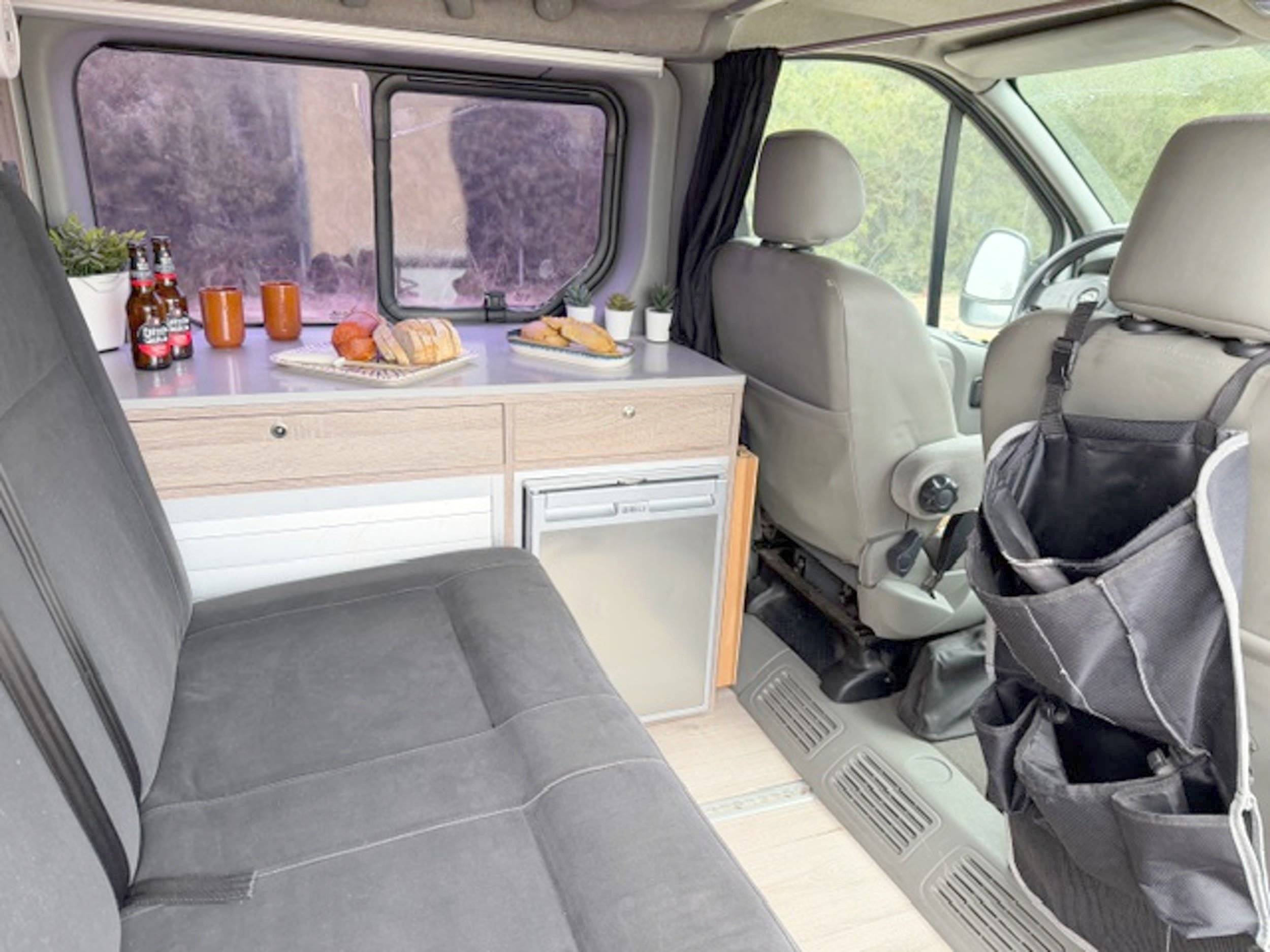 Opel Vivaro 2.5 135CV