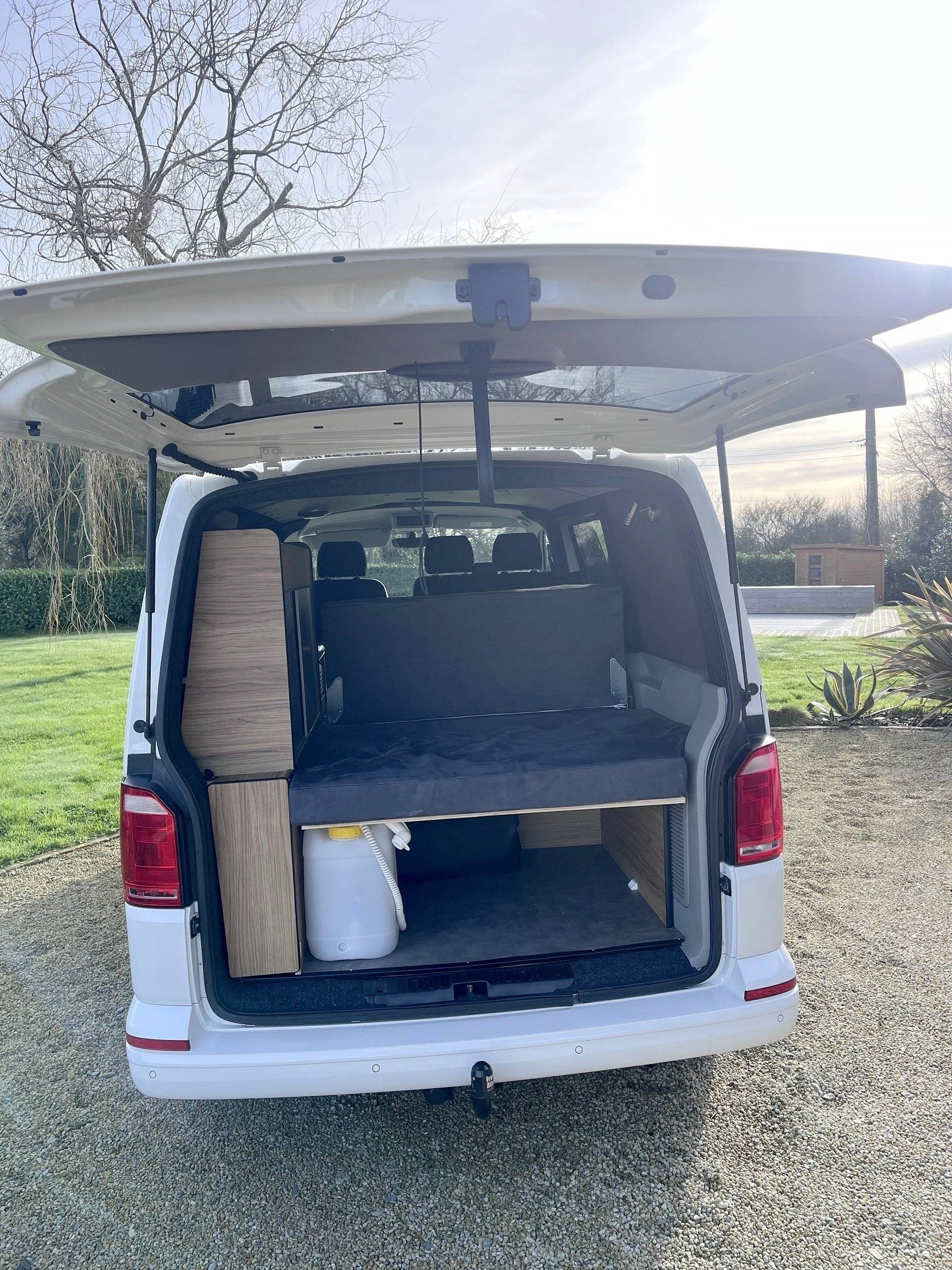 Volkswagen T5 2 l 102 ch