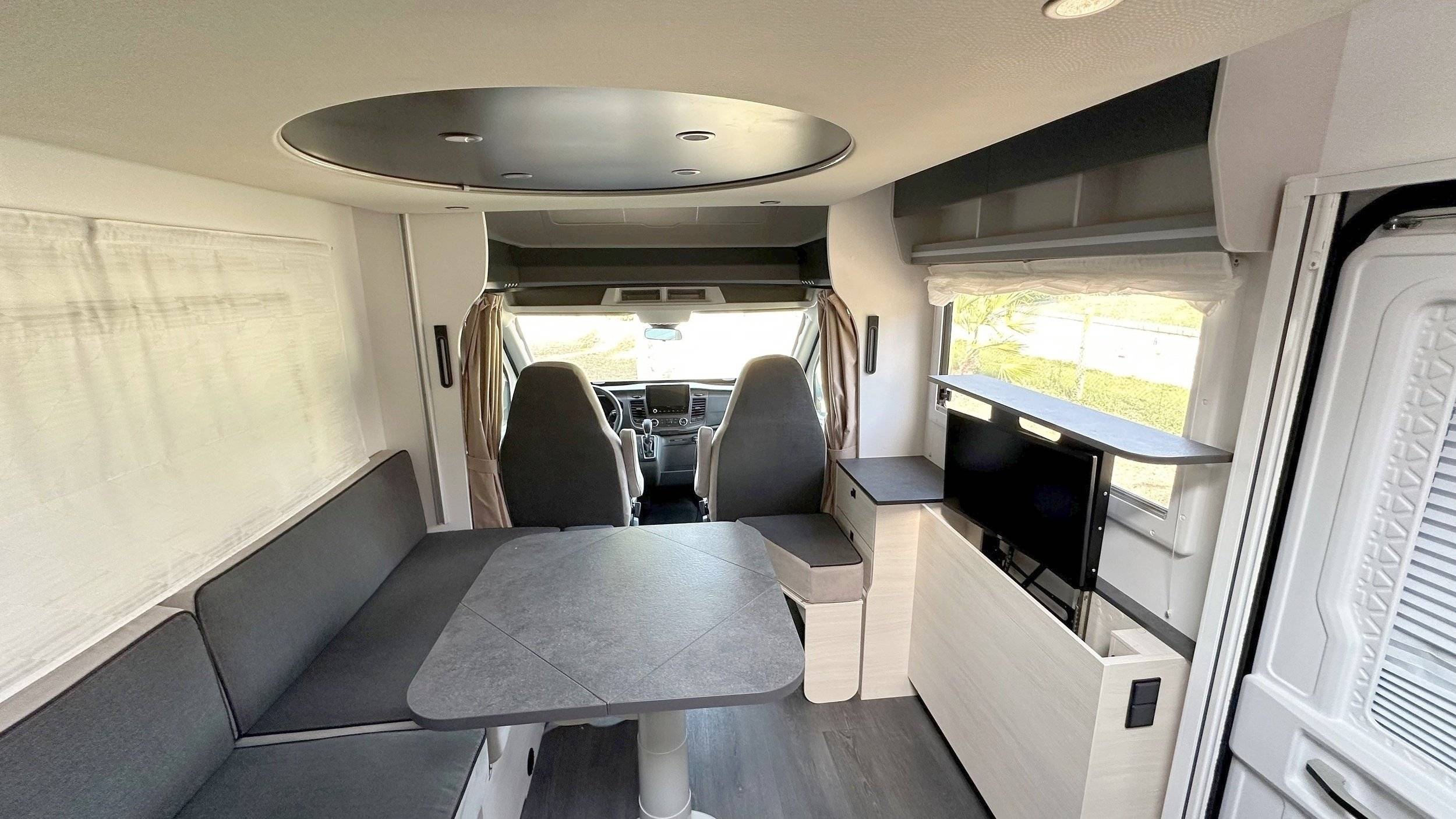 Coin repas Ford Ford - Yescapa