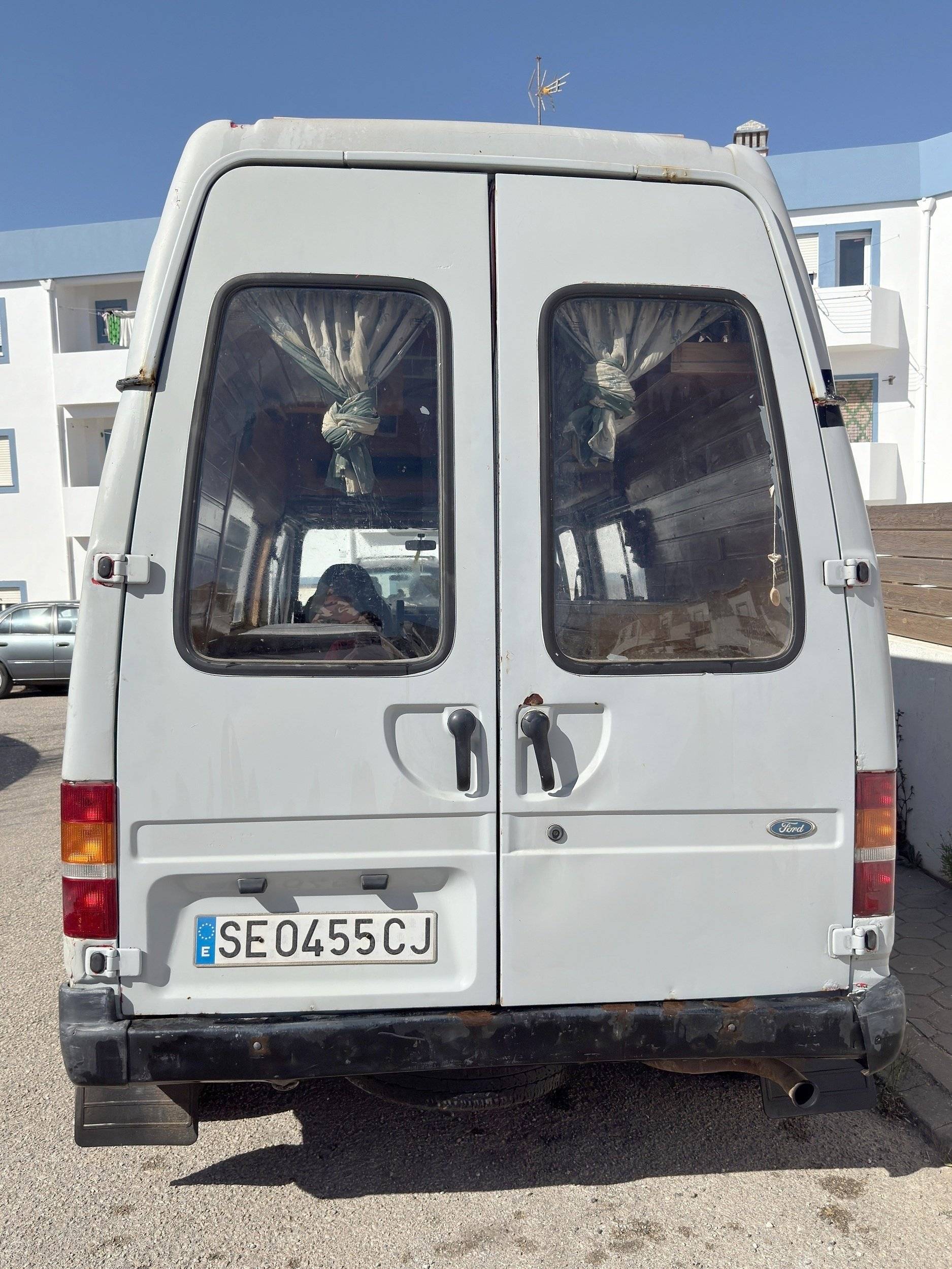 Berth Ford Transit 2,0 l 115 ch - Yescapa