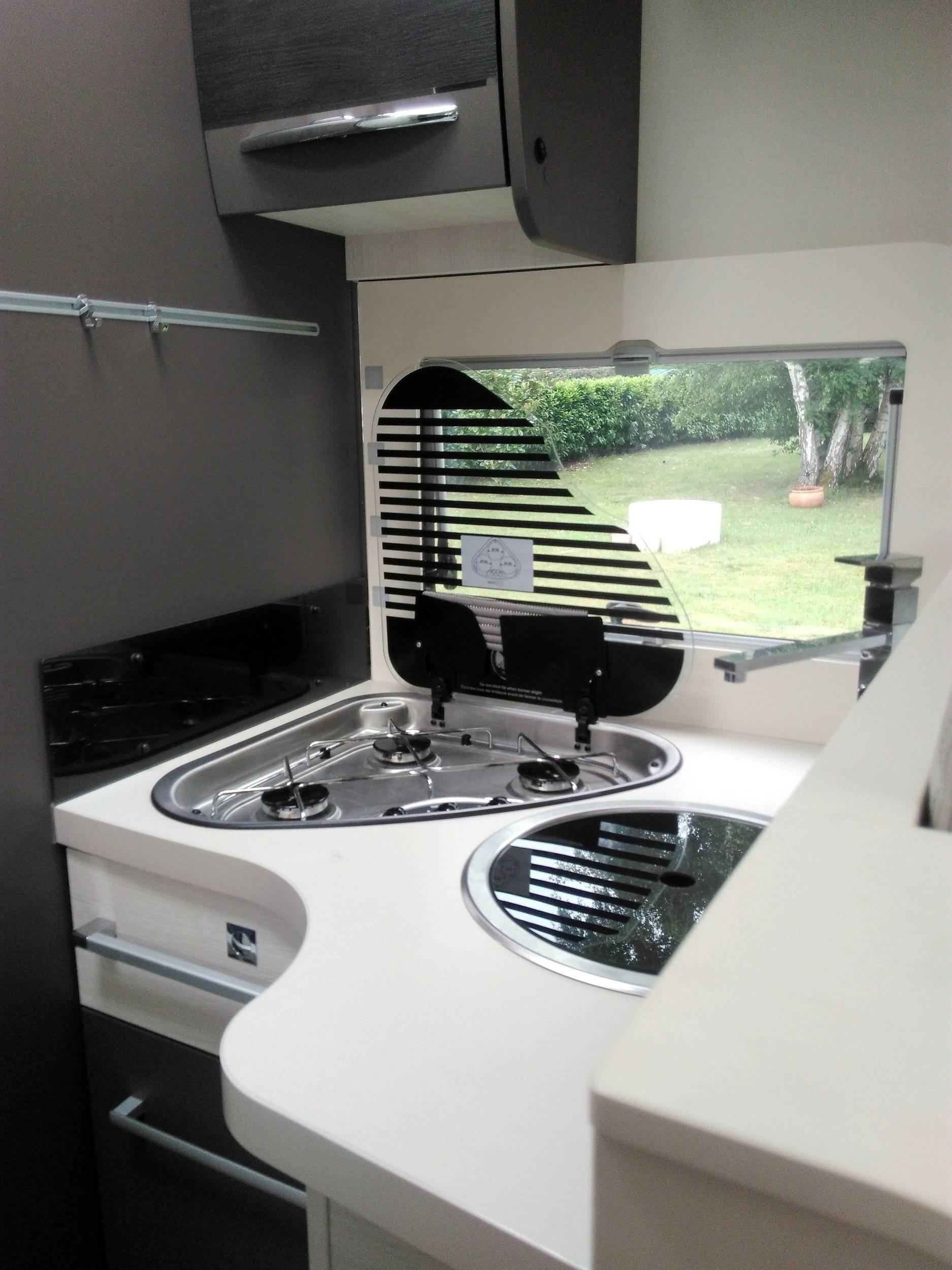 Challenger/MAGEO/288EB Transit 2,2 l 155 ch