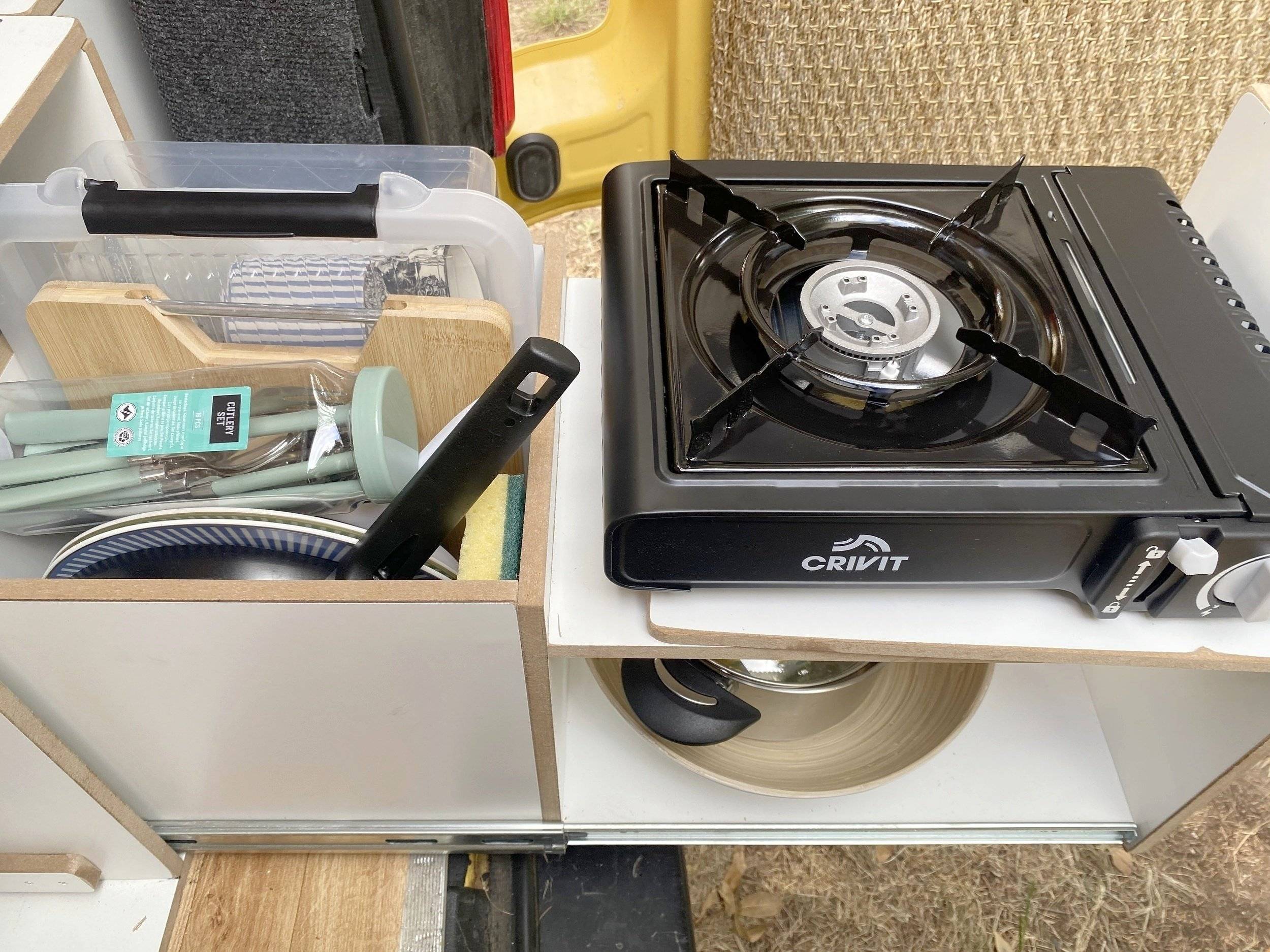 Kitchenette Citroën Jumpy 1,6l 90 ch - Yescapa