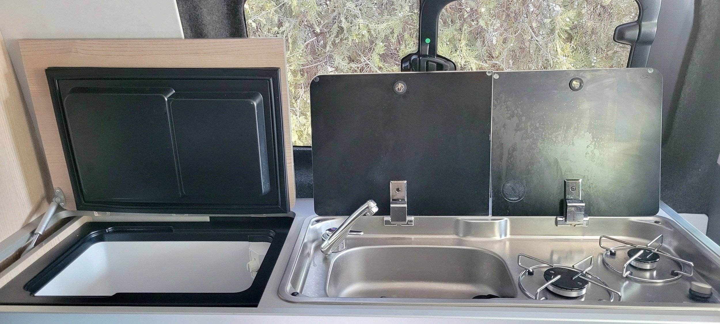 T&amp;T VANS Rhino aventourer