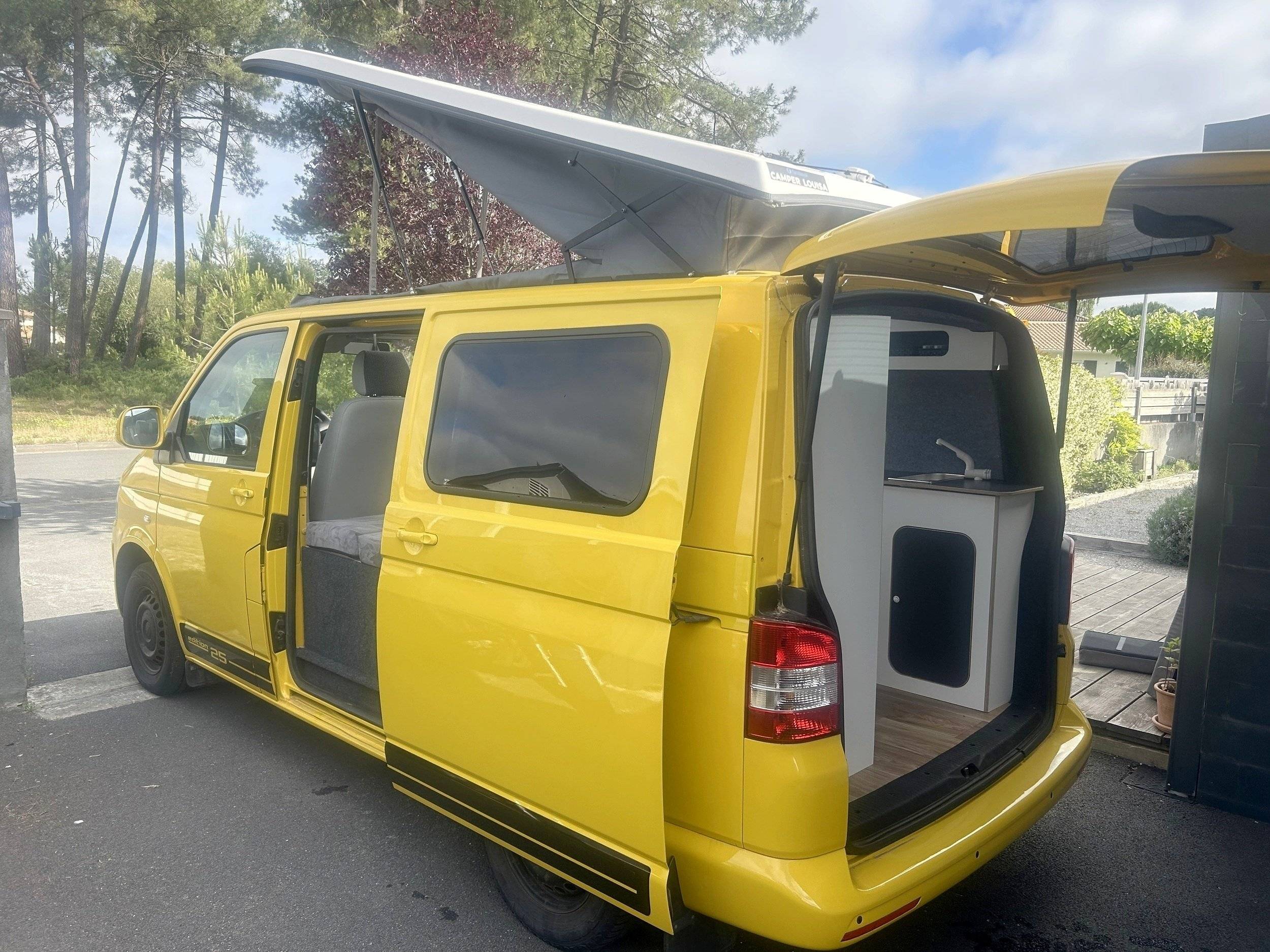 Adria Volkswagen Transporter