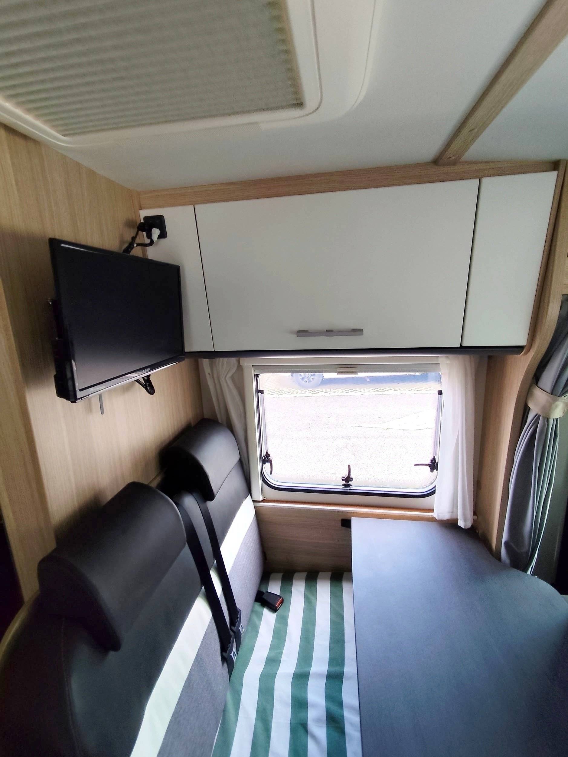 Coin repas Fiat Ducato 2,3 l Multijet 140 - Yescapa