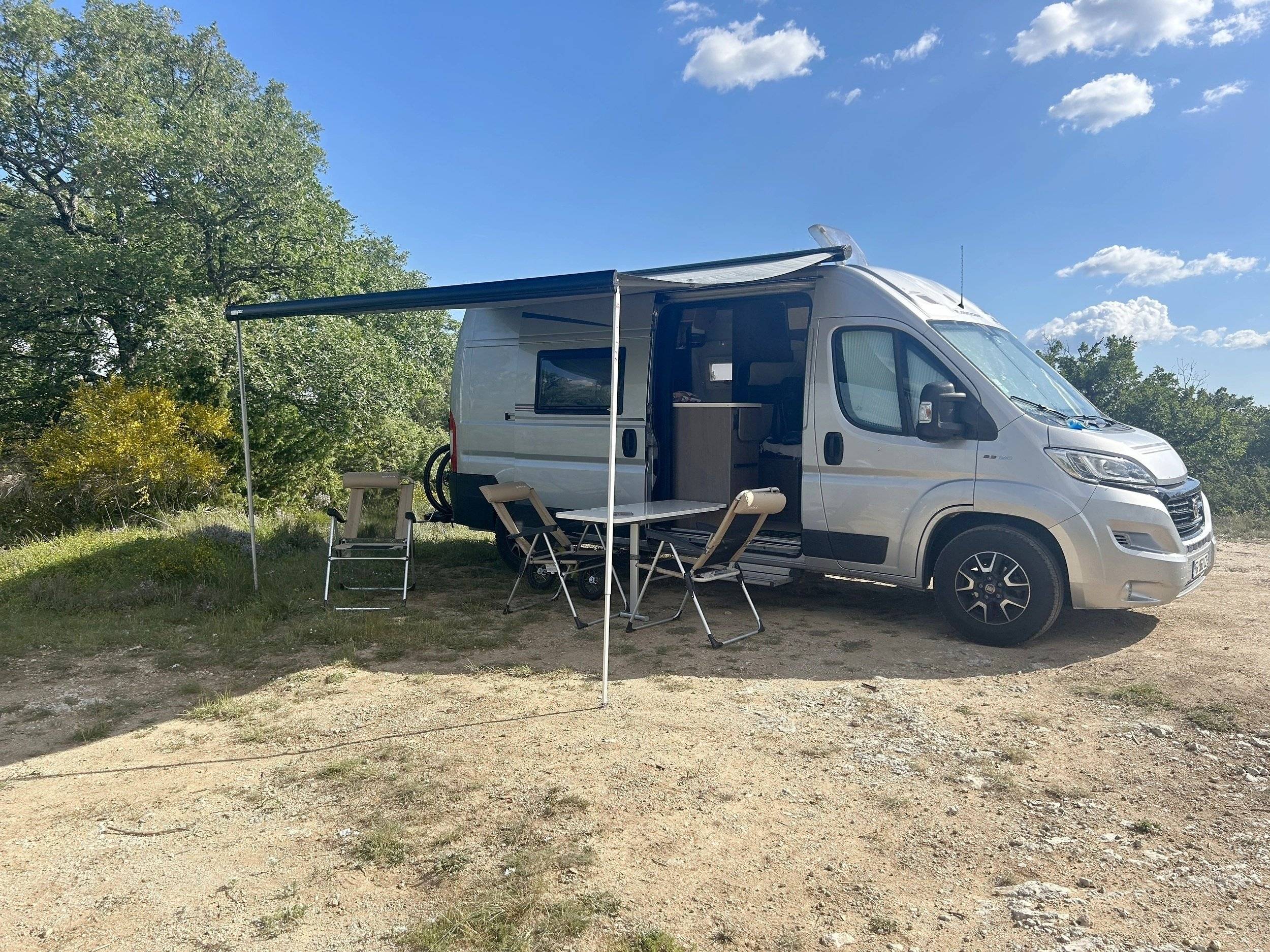 Challenger 2,3 l 130 ch