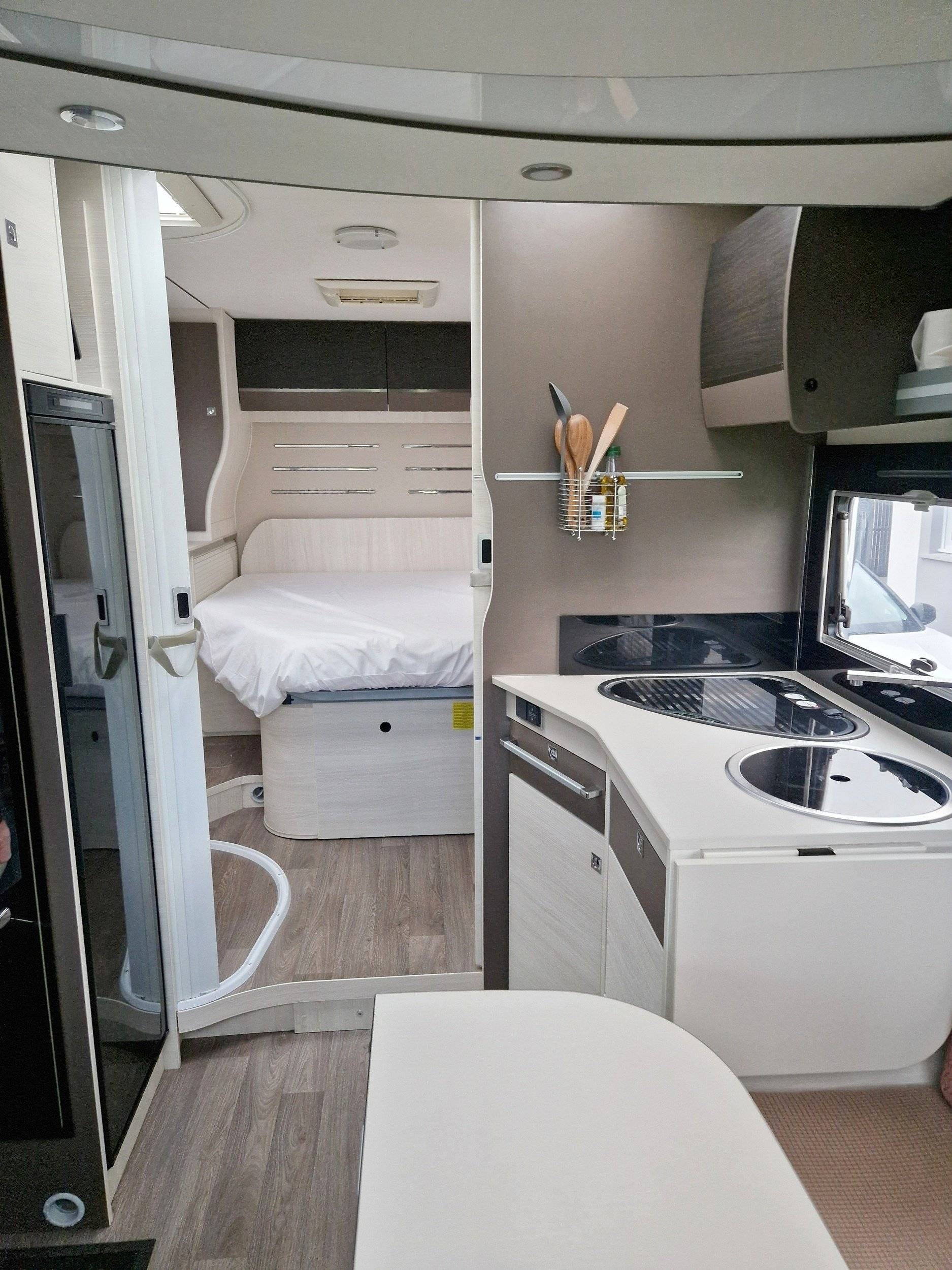Berth Ford ford transit - Yescapa