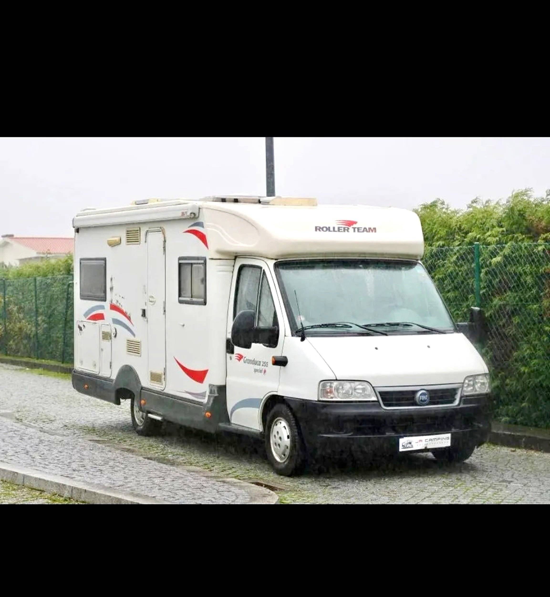 schräge Vorderansicht Fiat Trigano - Yescapa