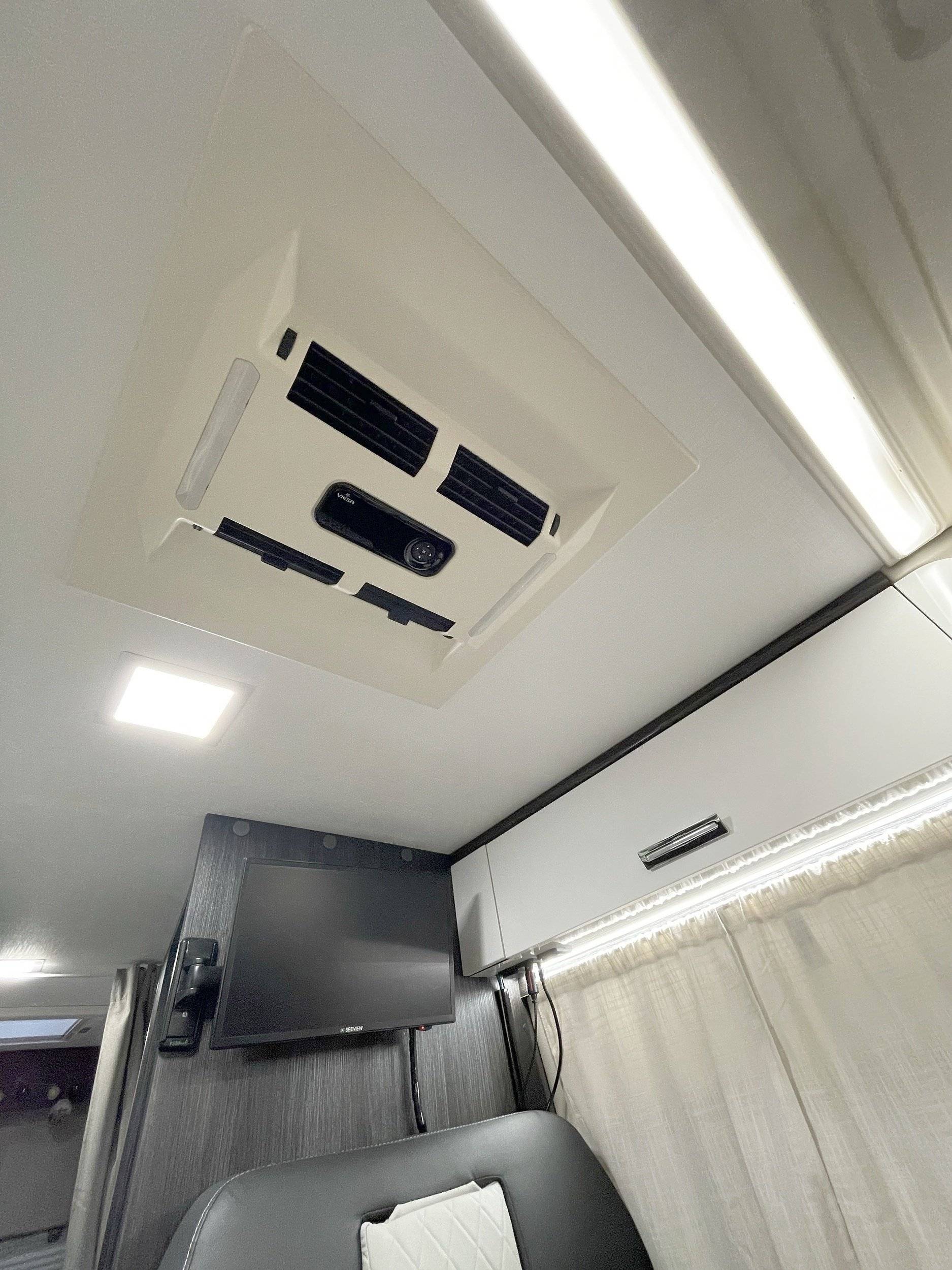 Benimar Benivan B144