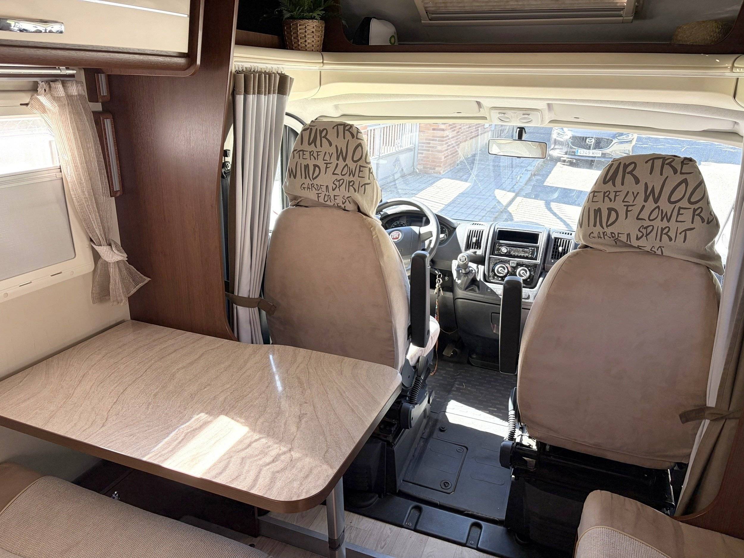 Comedor Fiat Roller team - Yescapa