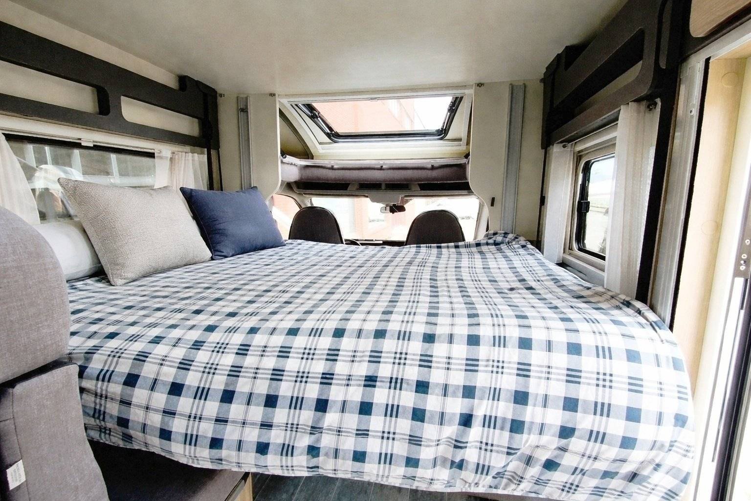 llits Ford - Yescapa