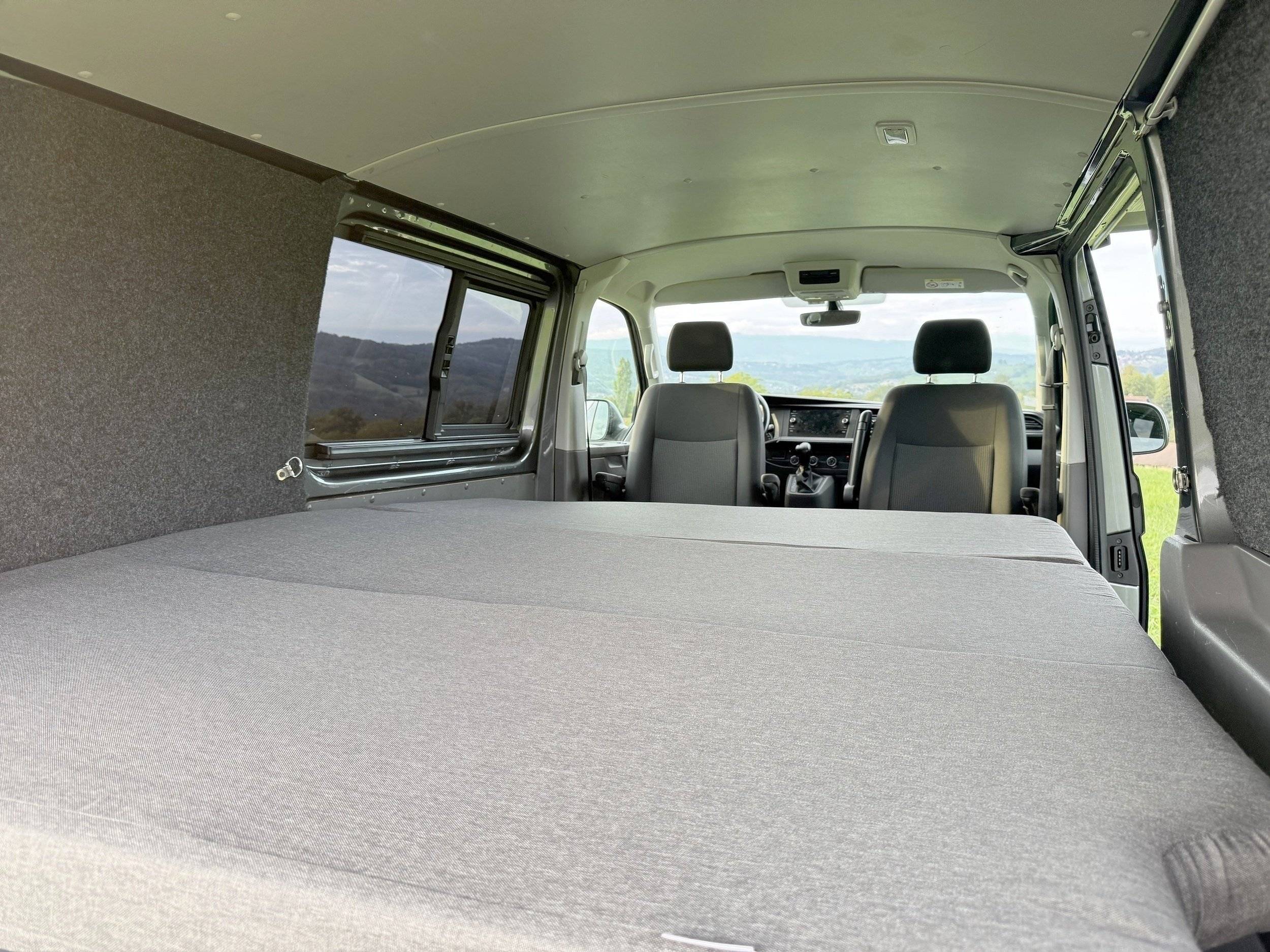 Plazas en cama Volkswagen T6 2,0 l 204 ch 4 Motion - Yescapa