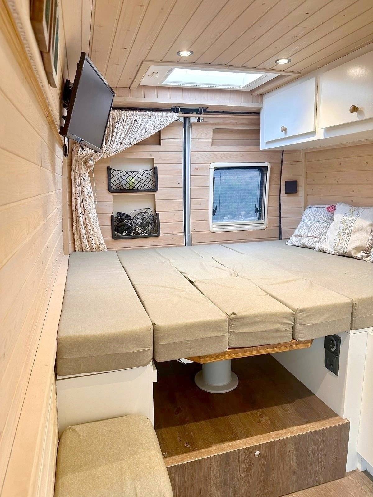 Berth Peugeot Boxer L4H3 2.0 BlueHDI 163Cv - Yescapa
