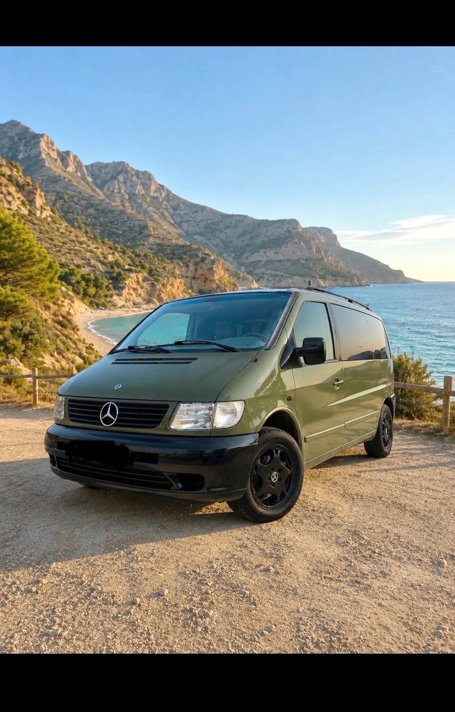 Vista del vehículo ángulo delantero Mercedes - Yescapa