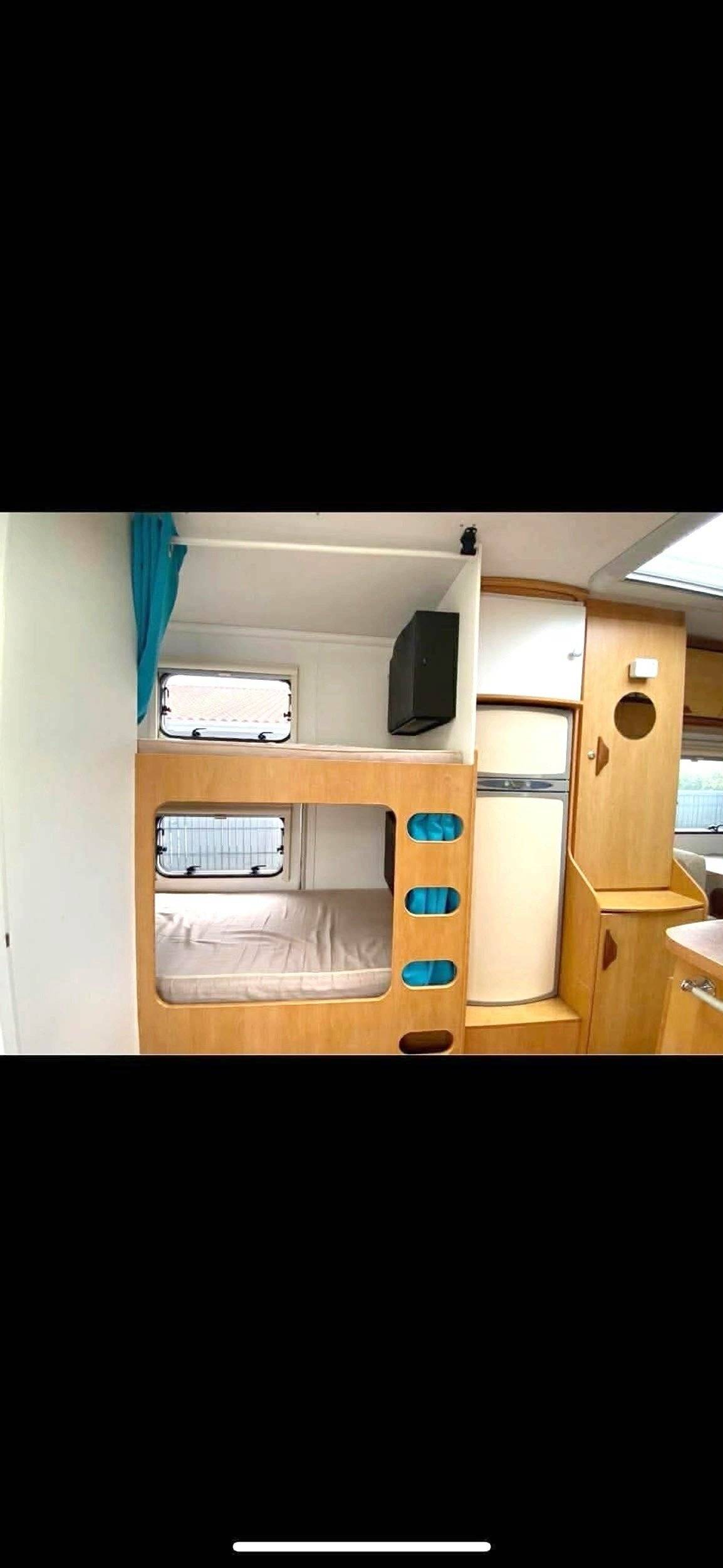 Pilote Aventura 707
