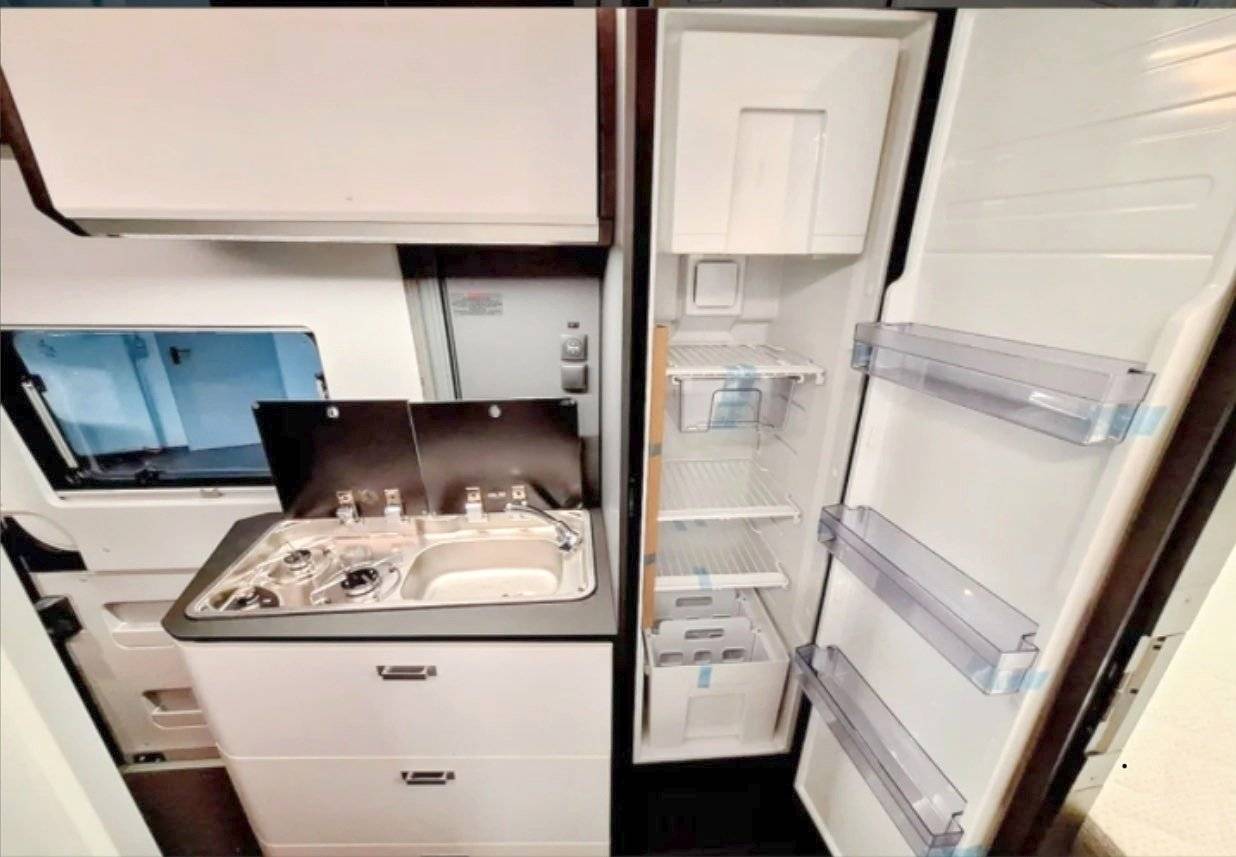 Kitchen Fiat Fiat Ducato 10 - Yescapa