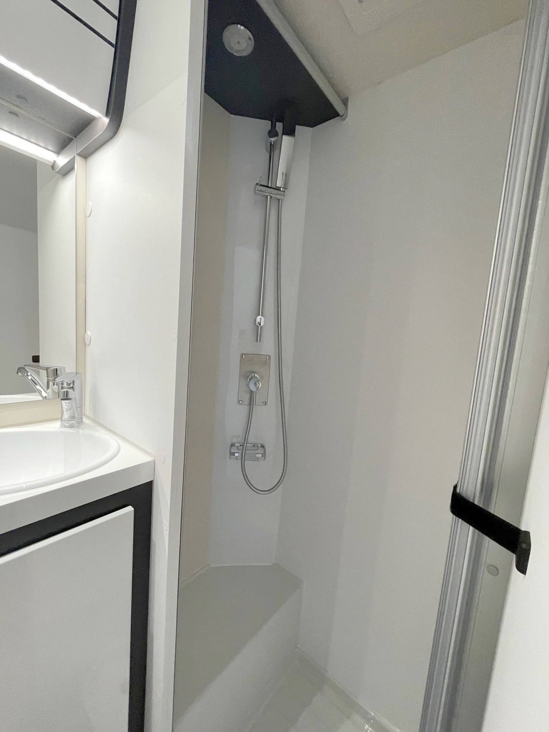 Cuarto de baño Fiat 35 light 2,4 l 140 ch. - Yescapa