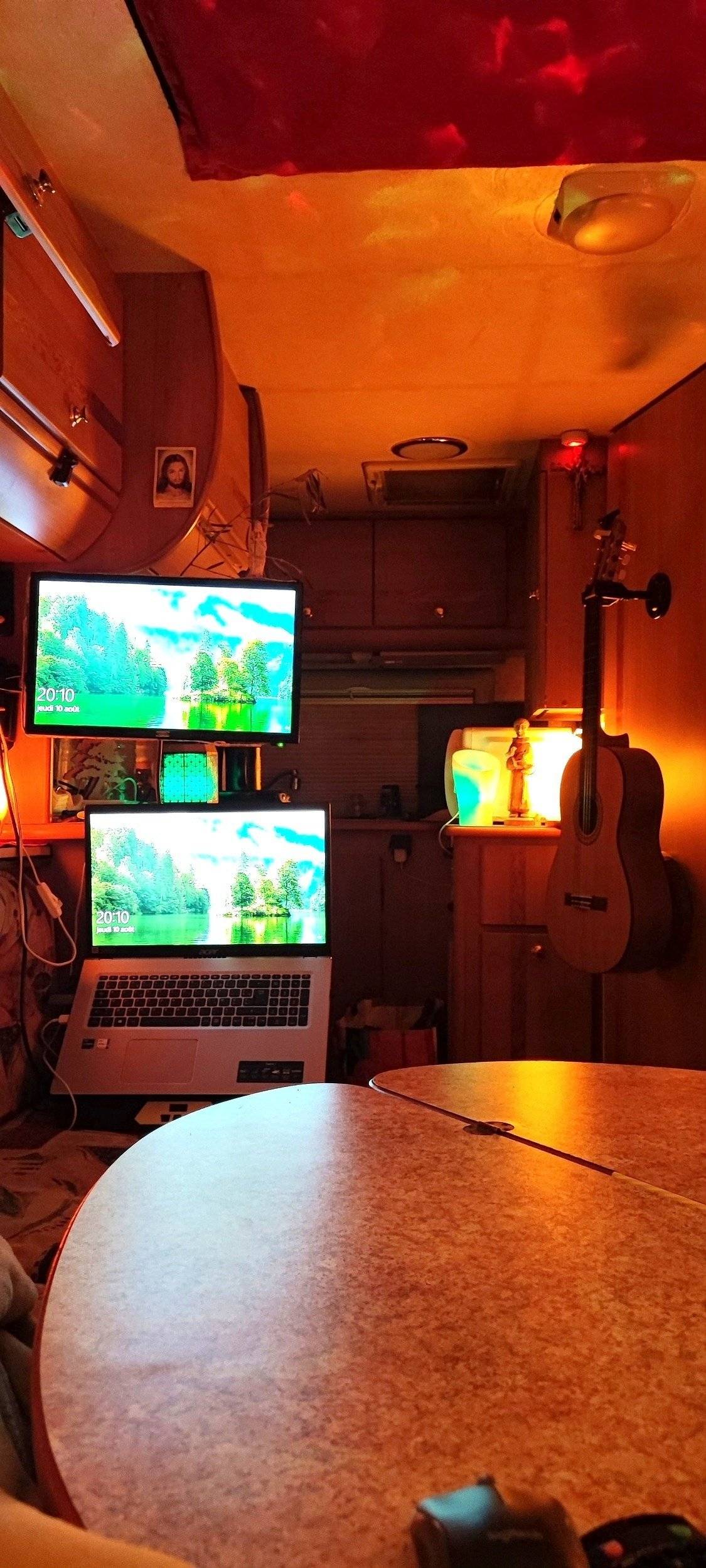 Le Voyageur Le Voyageur