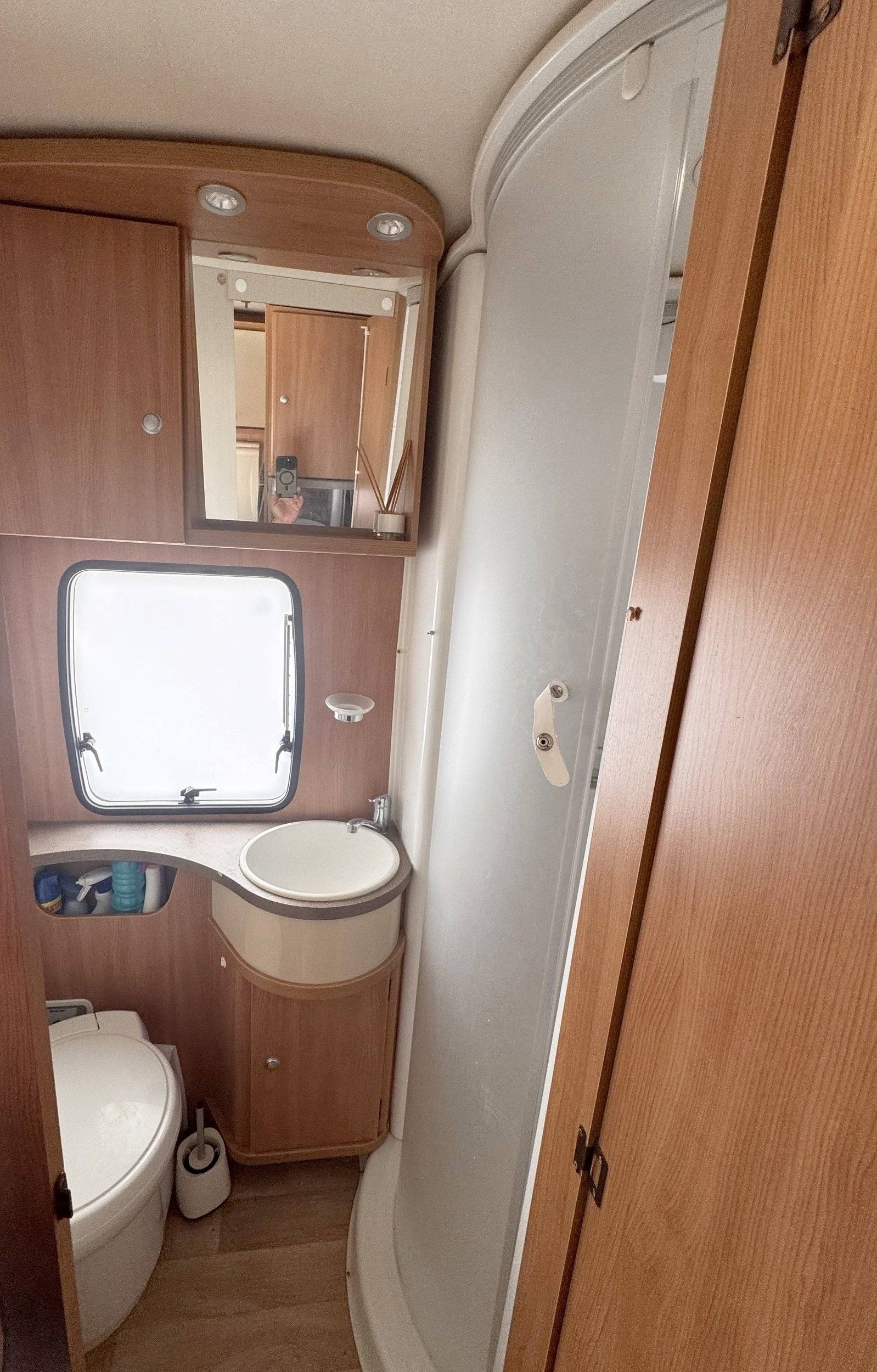 Challenger Transit 2,4 l 140 ch