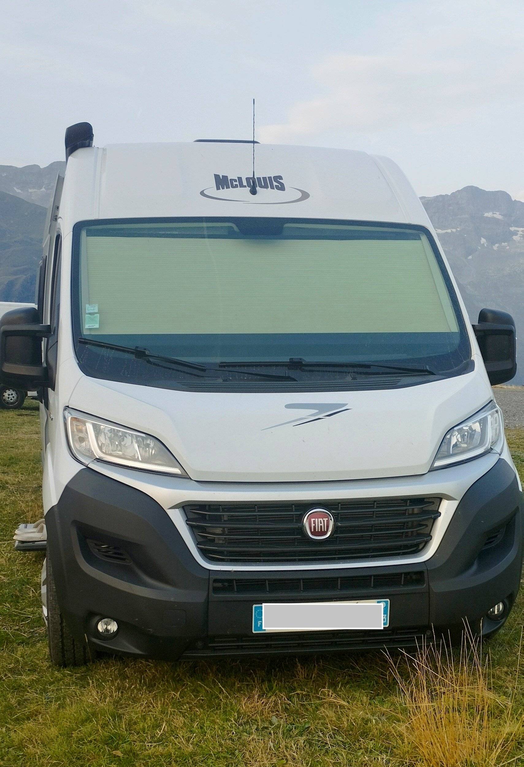 Vista frontale a ¾ Fiat Fiat Ducato - Yescapa