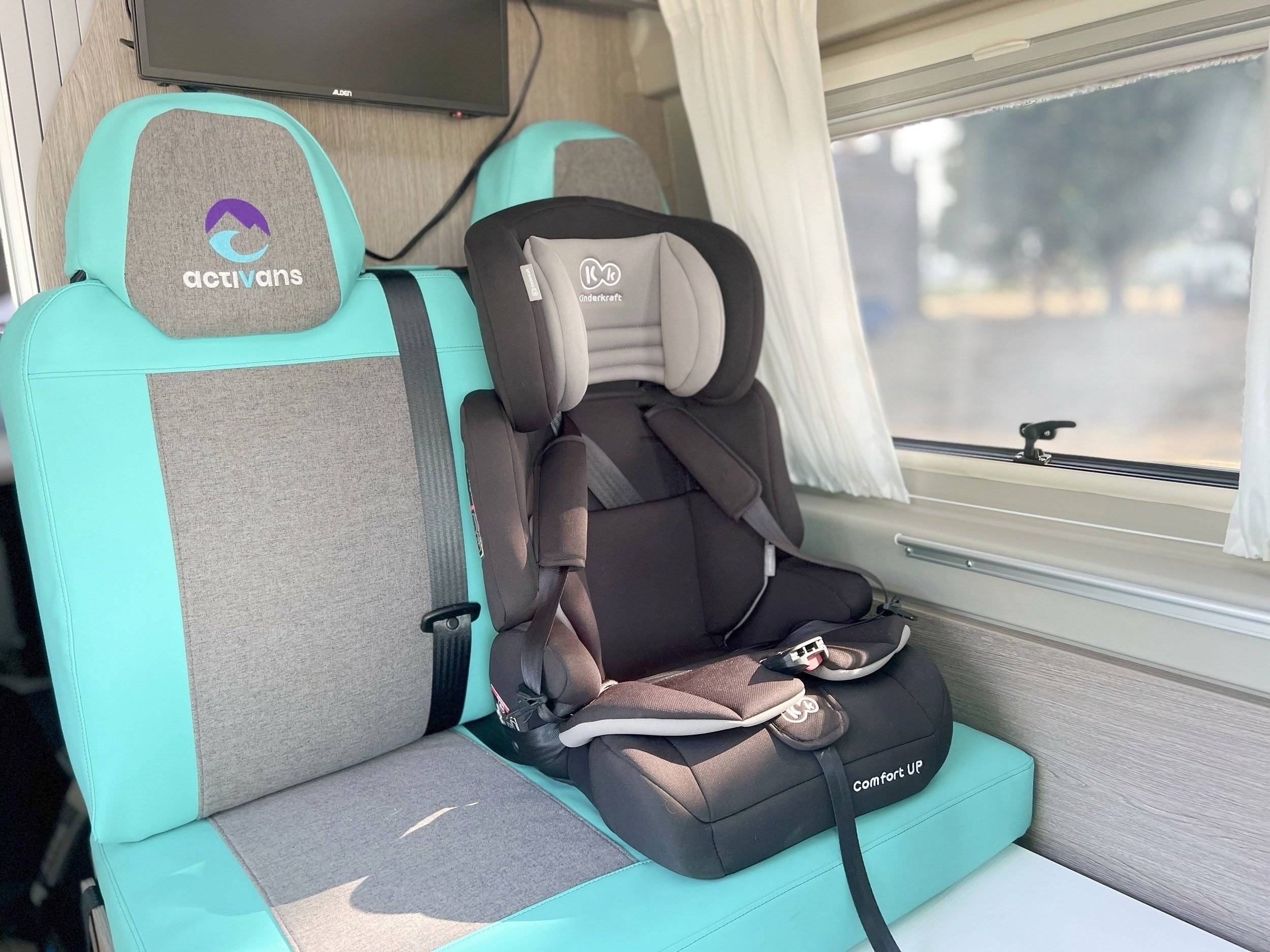 ACTIVANS SURF CAMPER 