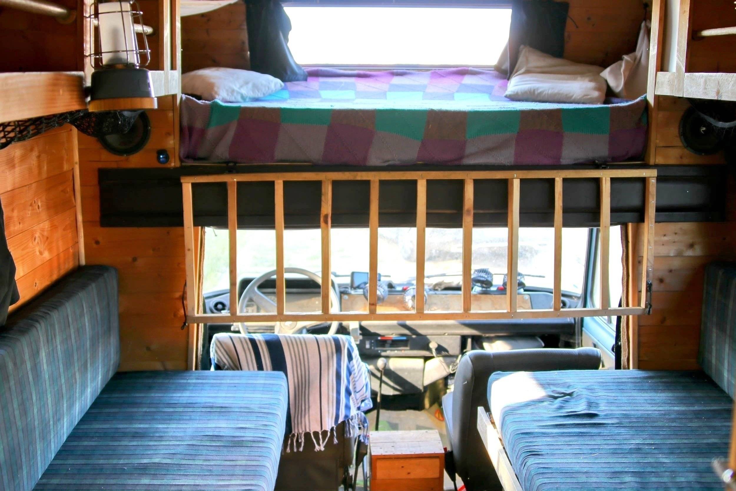 Dormidas Ford Transit MK2 - Yescapa