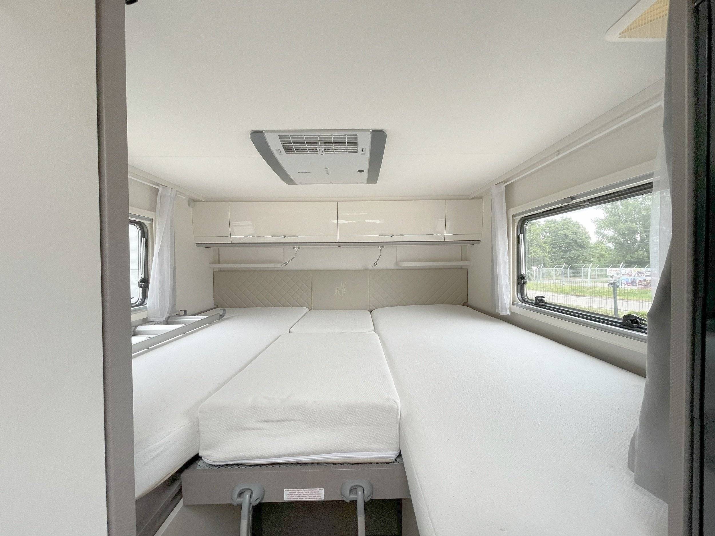 Berth Fiat Ducato - Yescapa