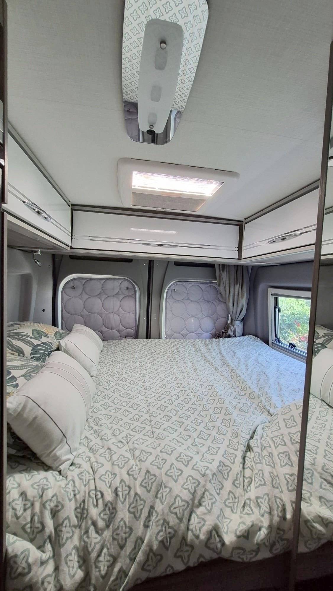 Plazas en cama Fiat Ducato 2,3 l Multijet 140ch - Yescapa