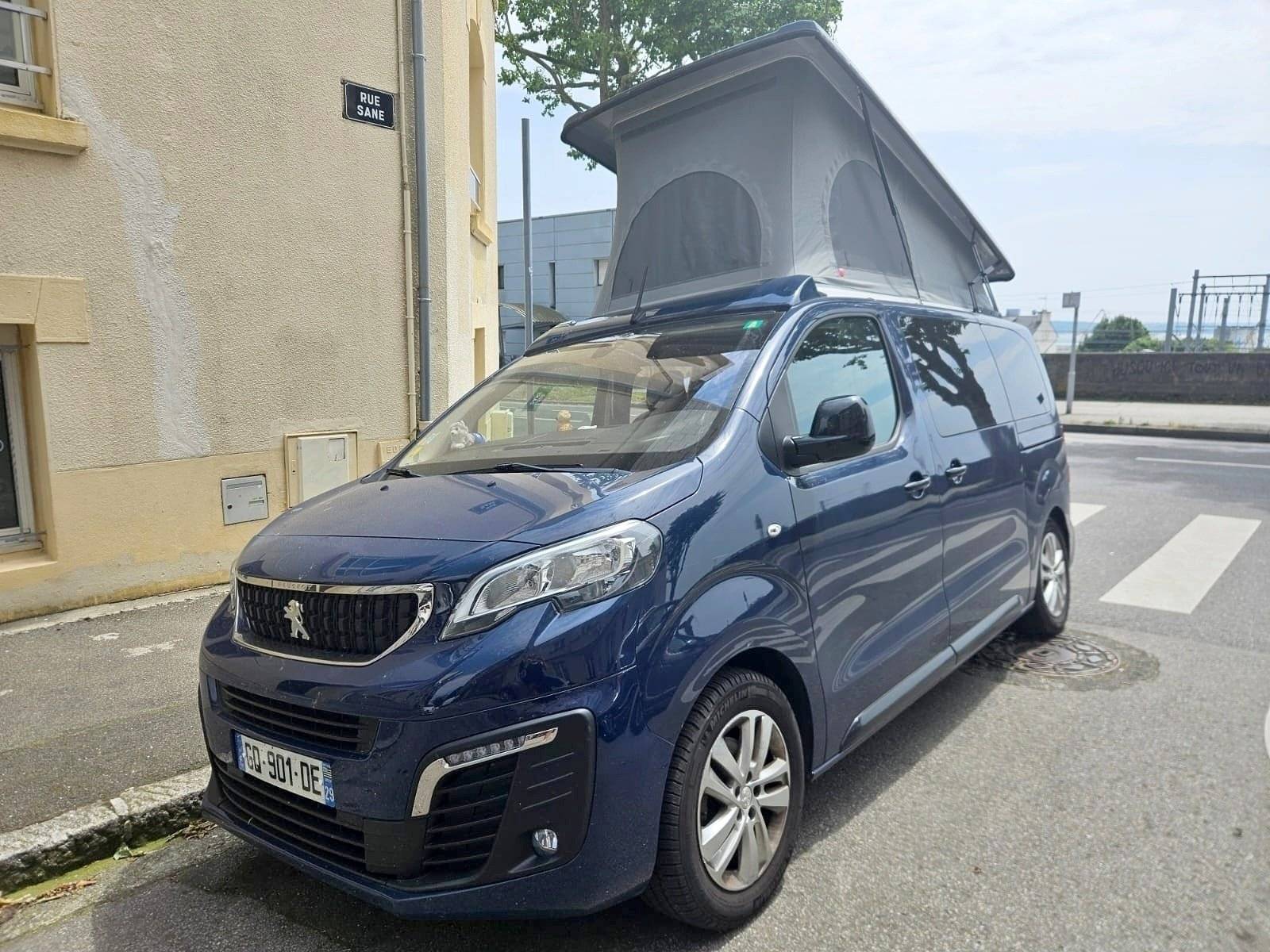 Iroise Fourgons Aménagés Expert Blue HDI 2 L 150ch