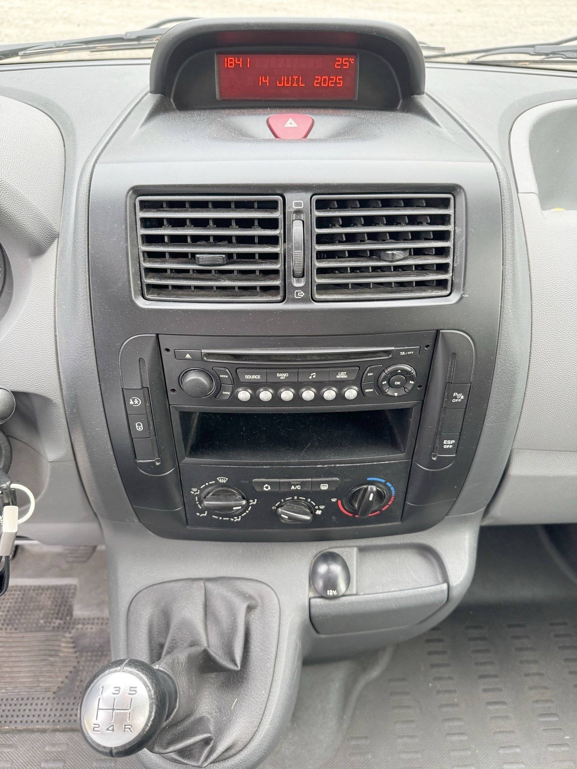 Combeing Combeing full