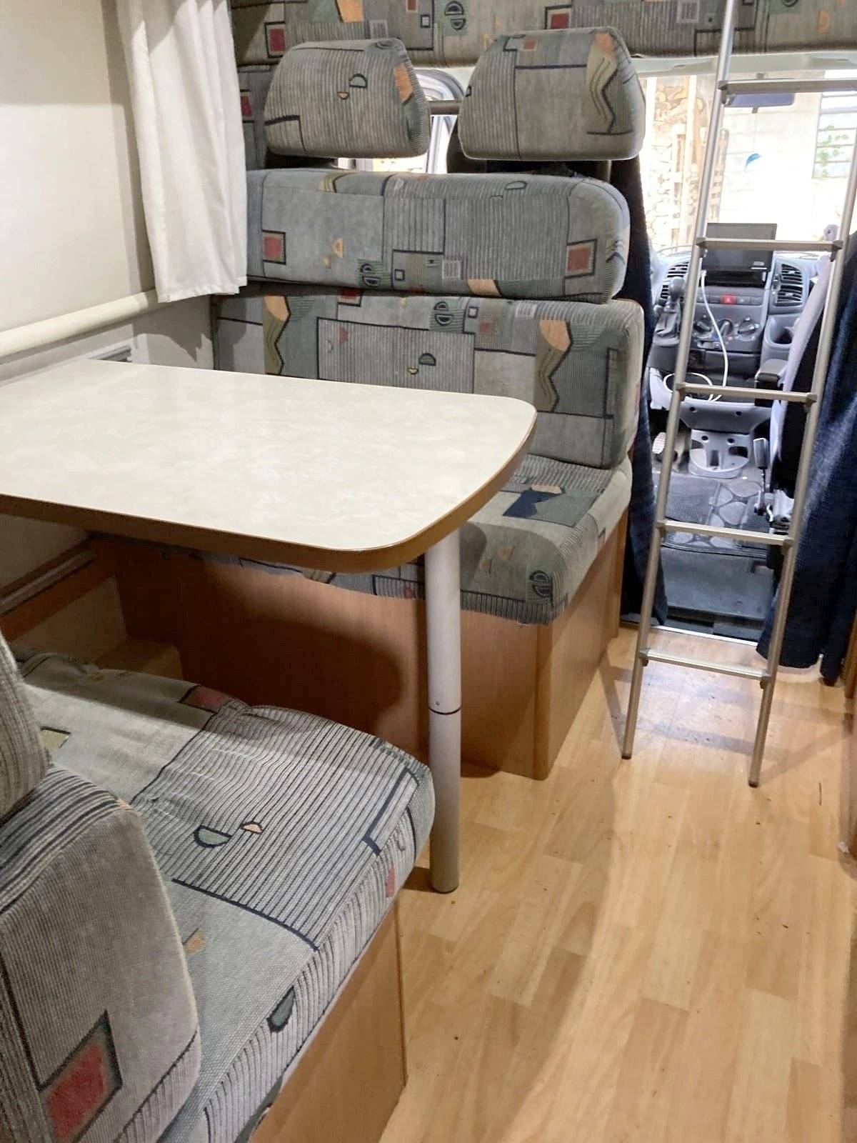 Coin repas Fiat Fiat ducato 2.8l JTD - Yescapa