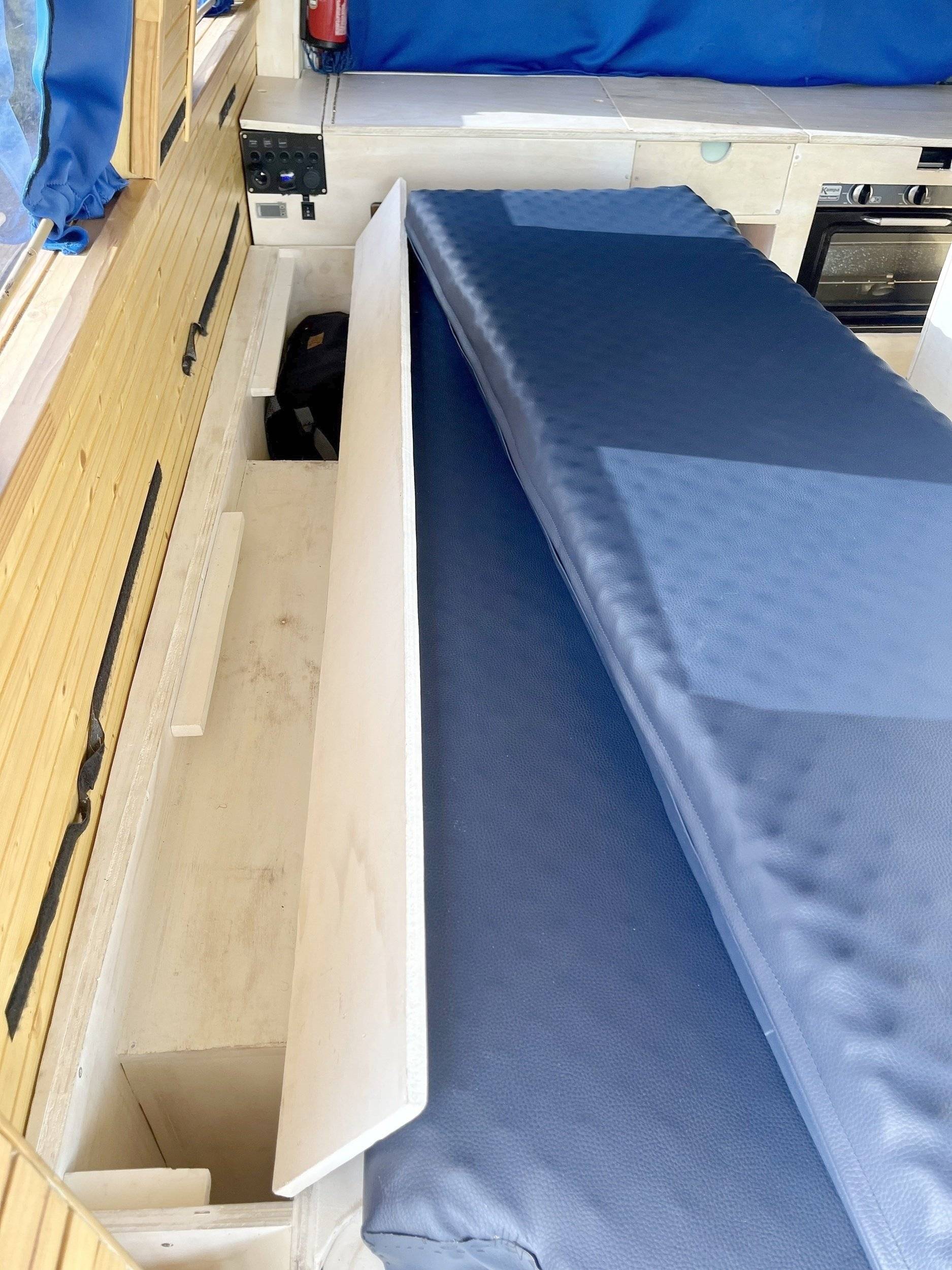 Volkswagen T5 2,5 l 130 ch