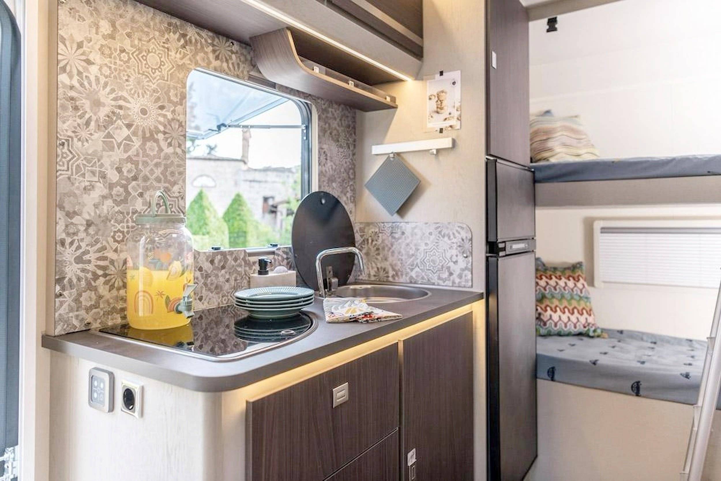 Kitchen Fiat Ducato 2,2 l 120 ch - Yescapa