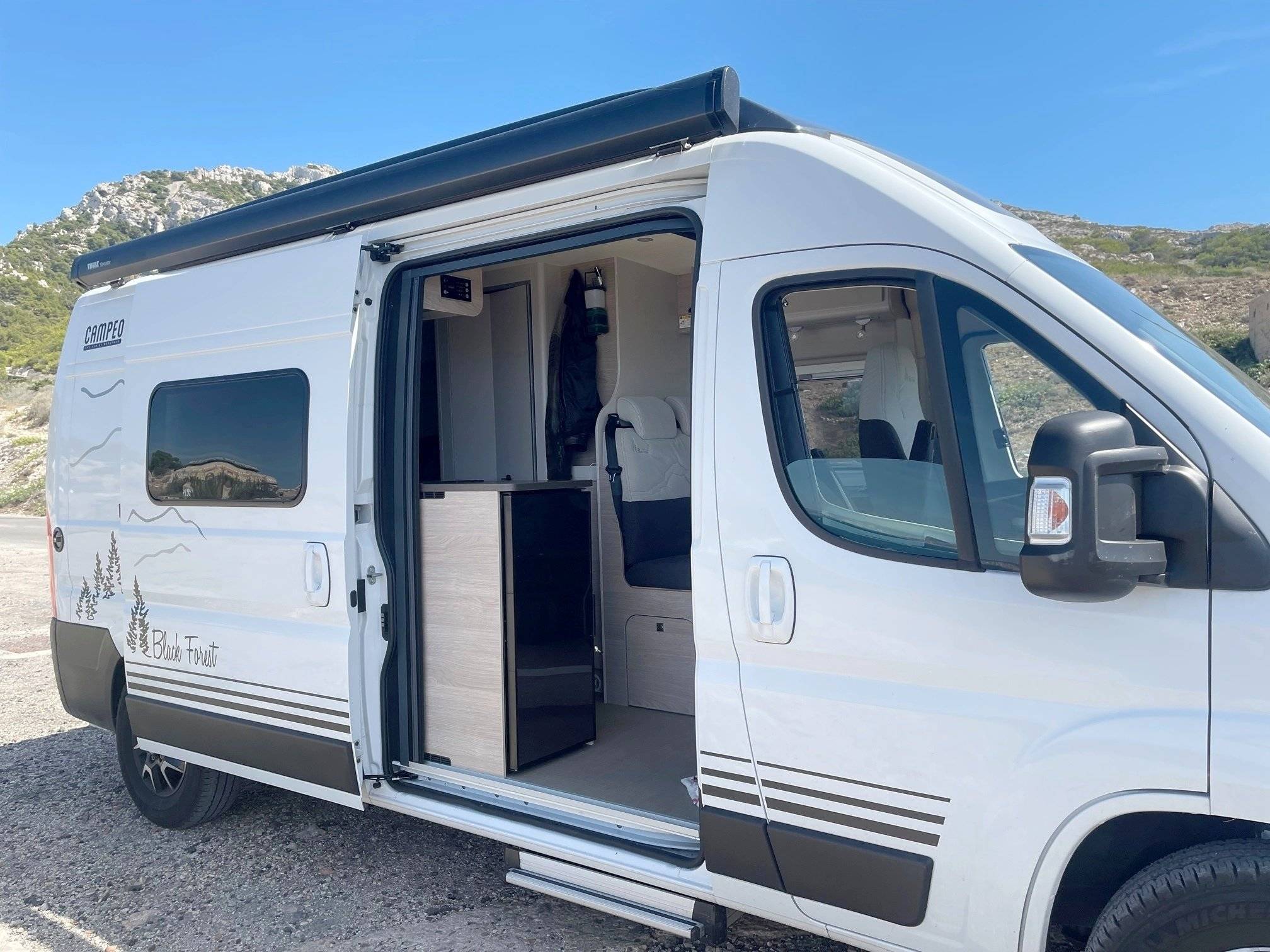 Bürstner Campeo Black Forest