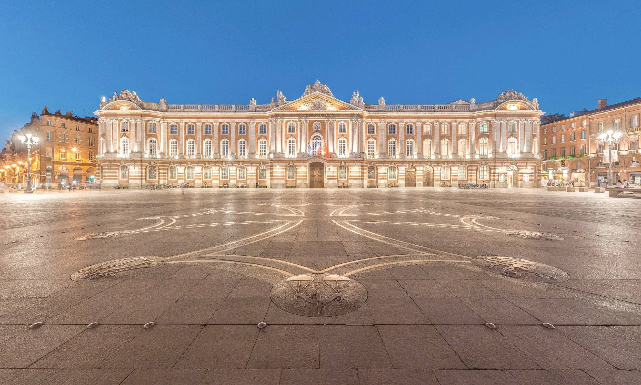 Location de Camping-Cars et Vans - Toulouse