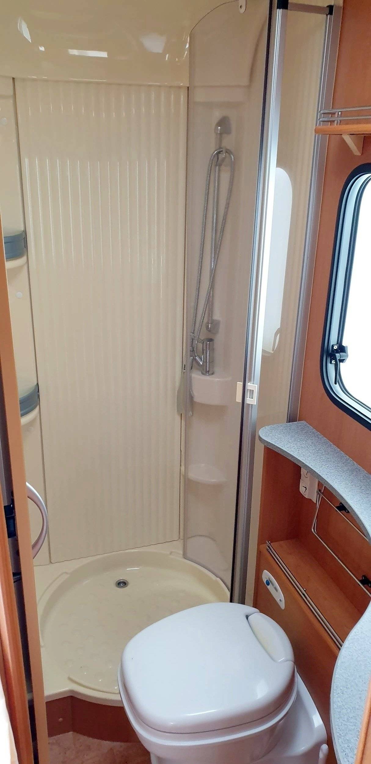 Dethleffs Esprit Rt  6844 globettroteur