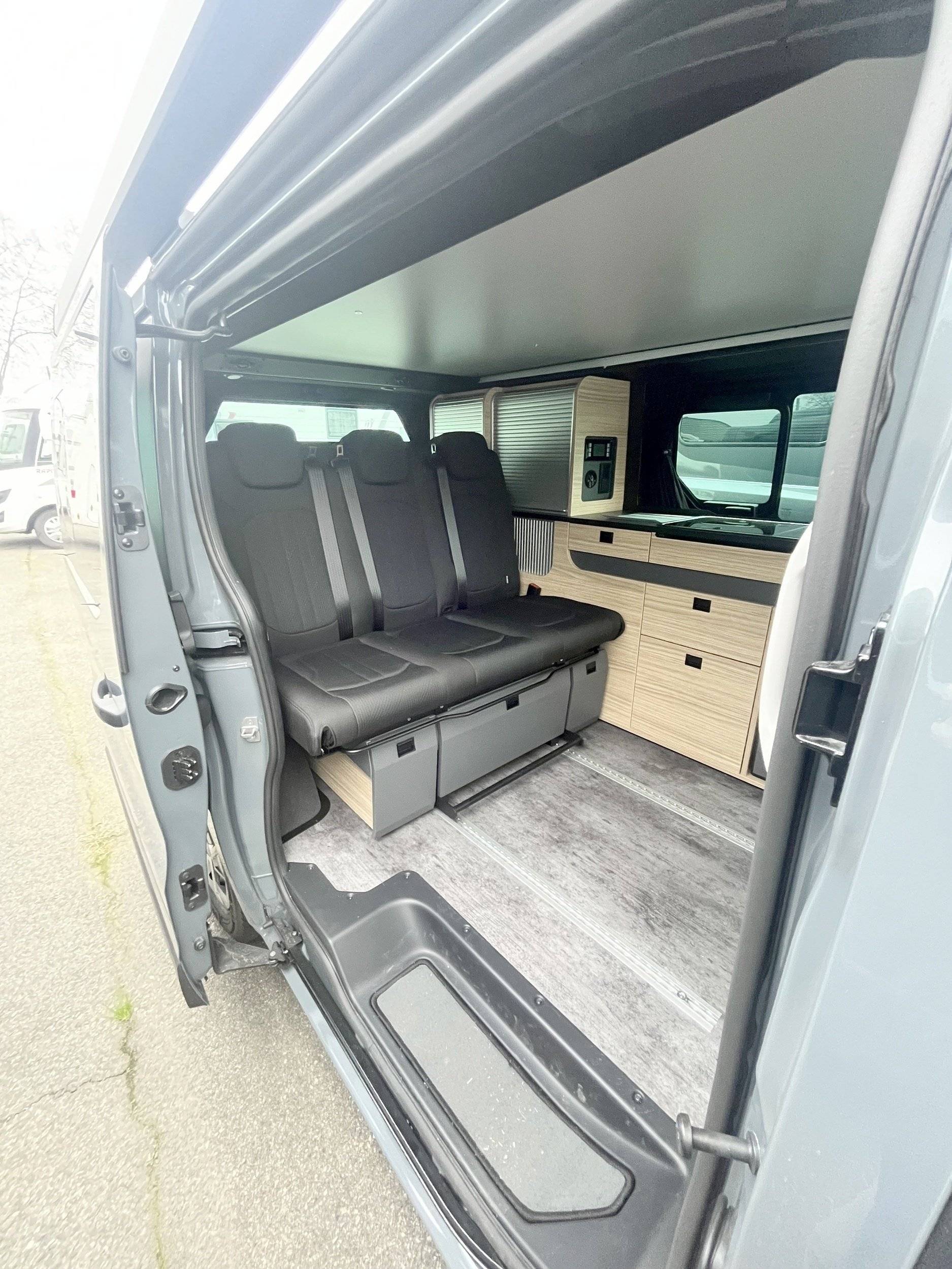 Coin cuisine Renault RENAULT TRAFIC III GRAND CONFORT L2H1 2.0 dci 120ch - Yescapa