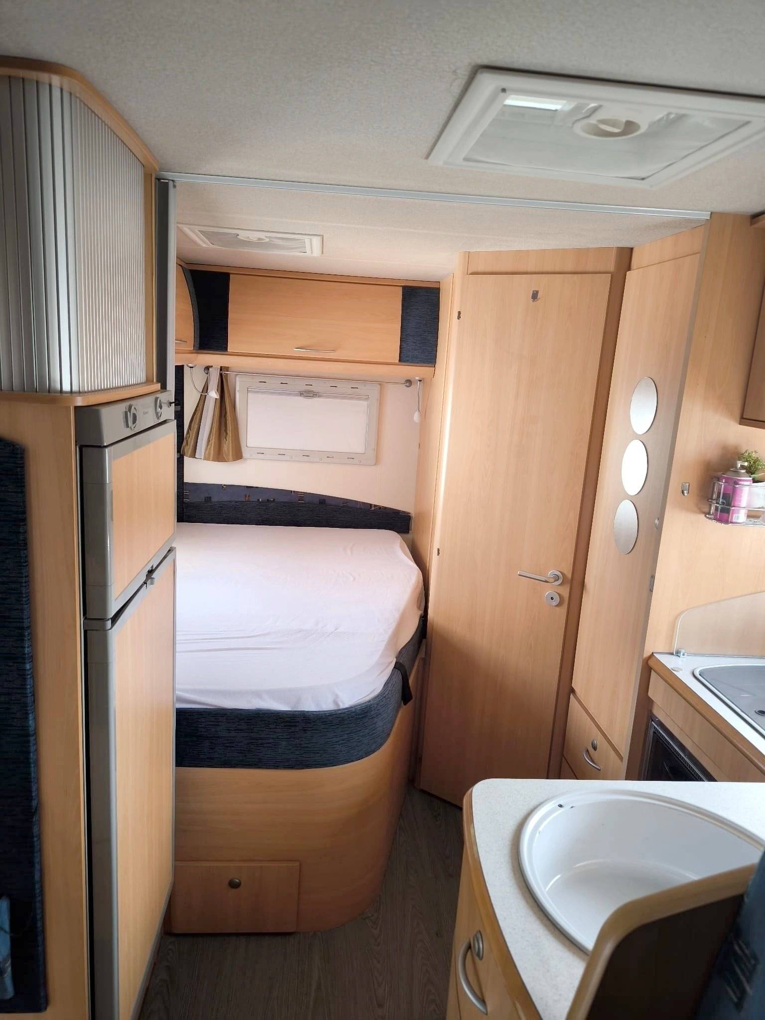 Couchages Fiat Ducato 2300cc - Yescapa