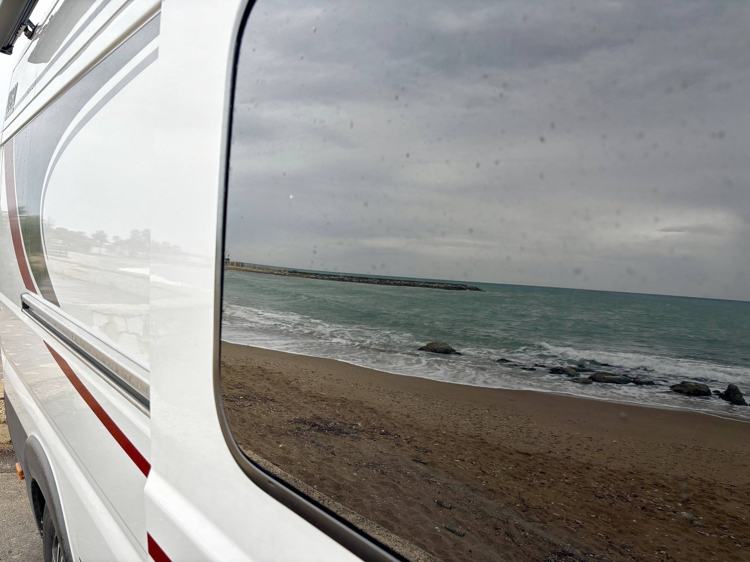 Bürstner ELISEO C642