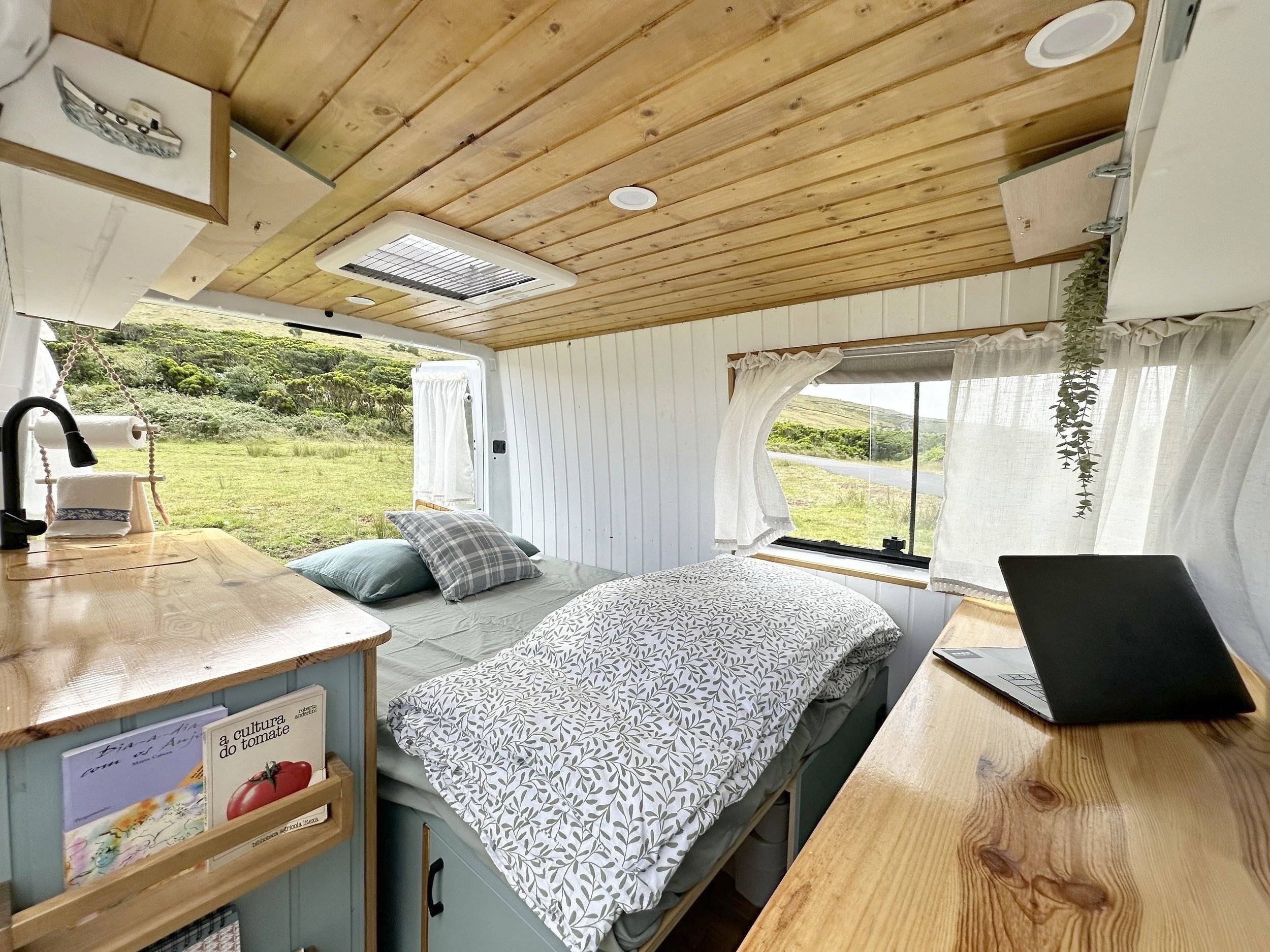 Mercedes Sprinter 212D