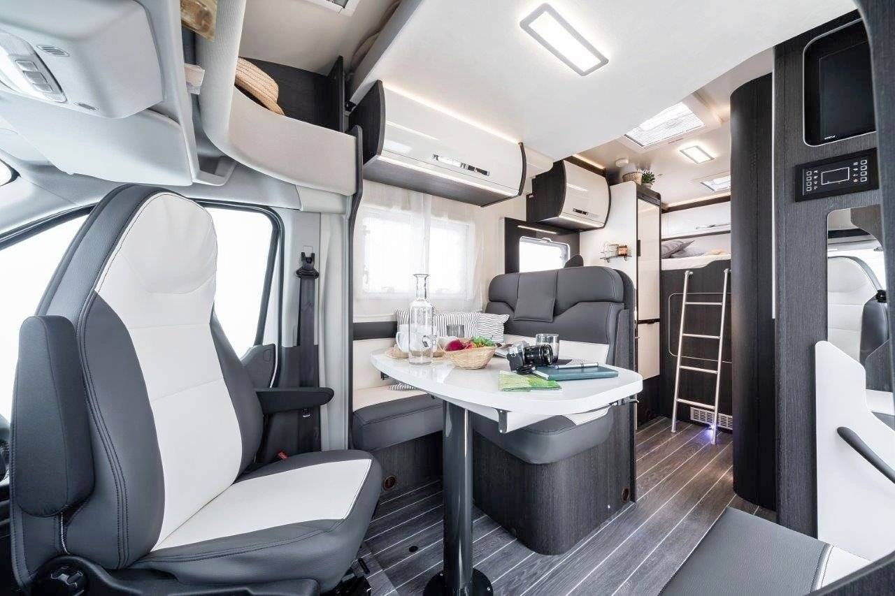 Dinette Ford Transit 2,0 l 130 ch - Yescapa