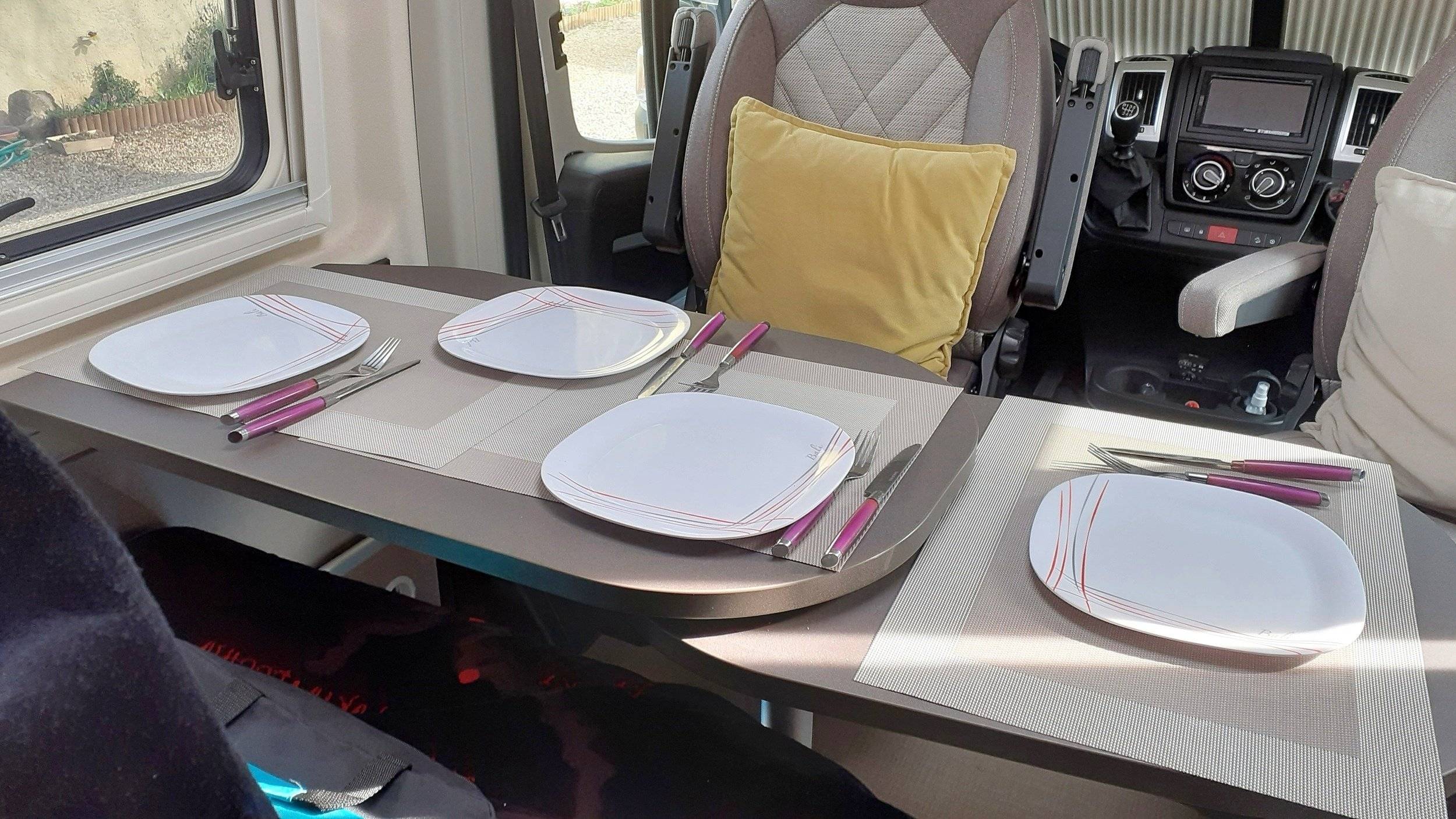 Bürstner Ducato 2 l 3 en 140 ch