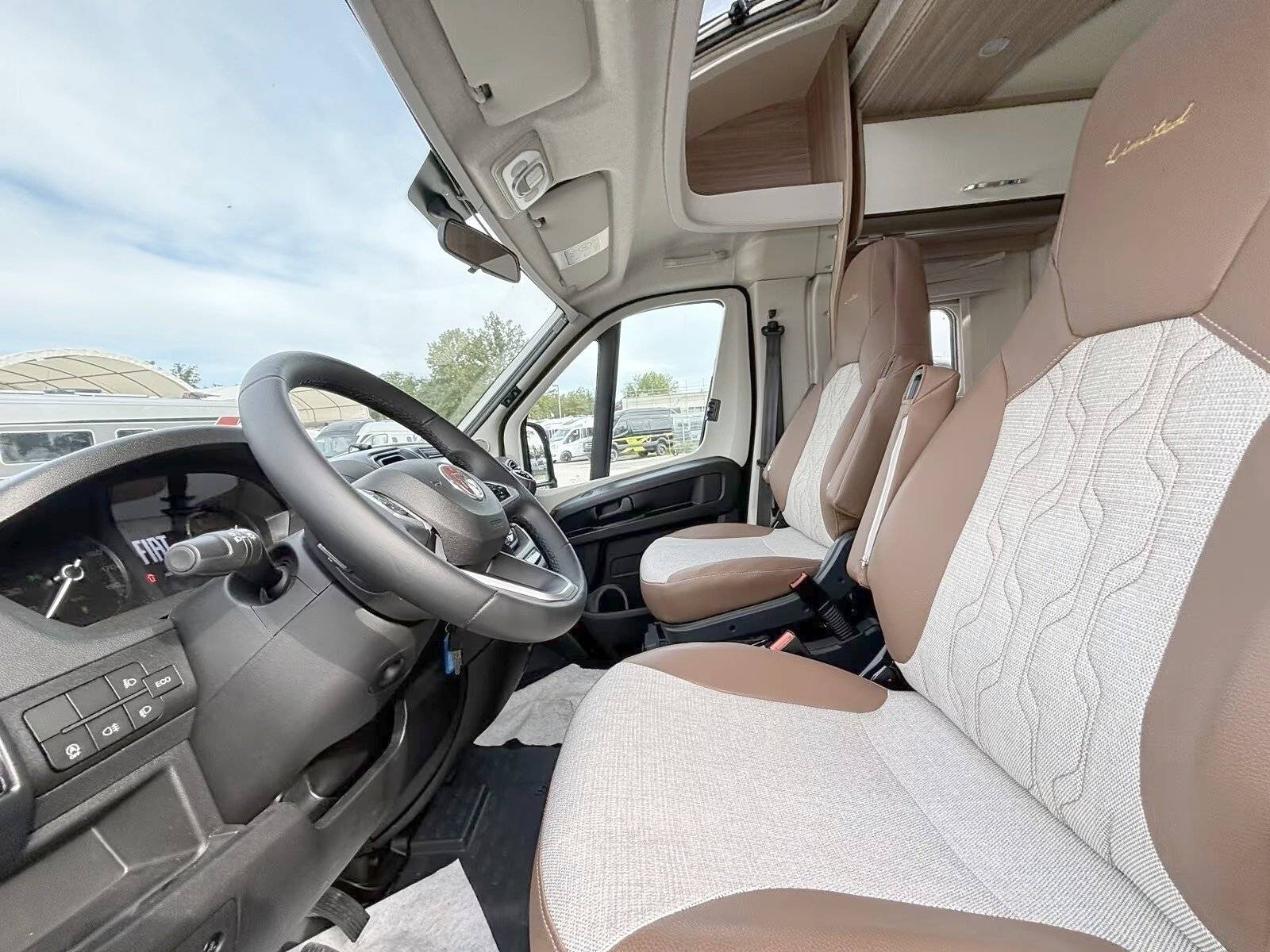 Bürstner Limited Edition T727G