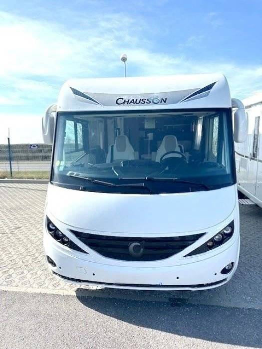 Front view from 3/4 Fiat CHAUSSON - Yescapa
